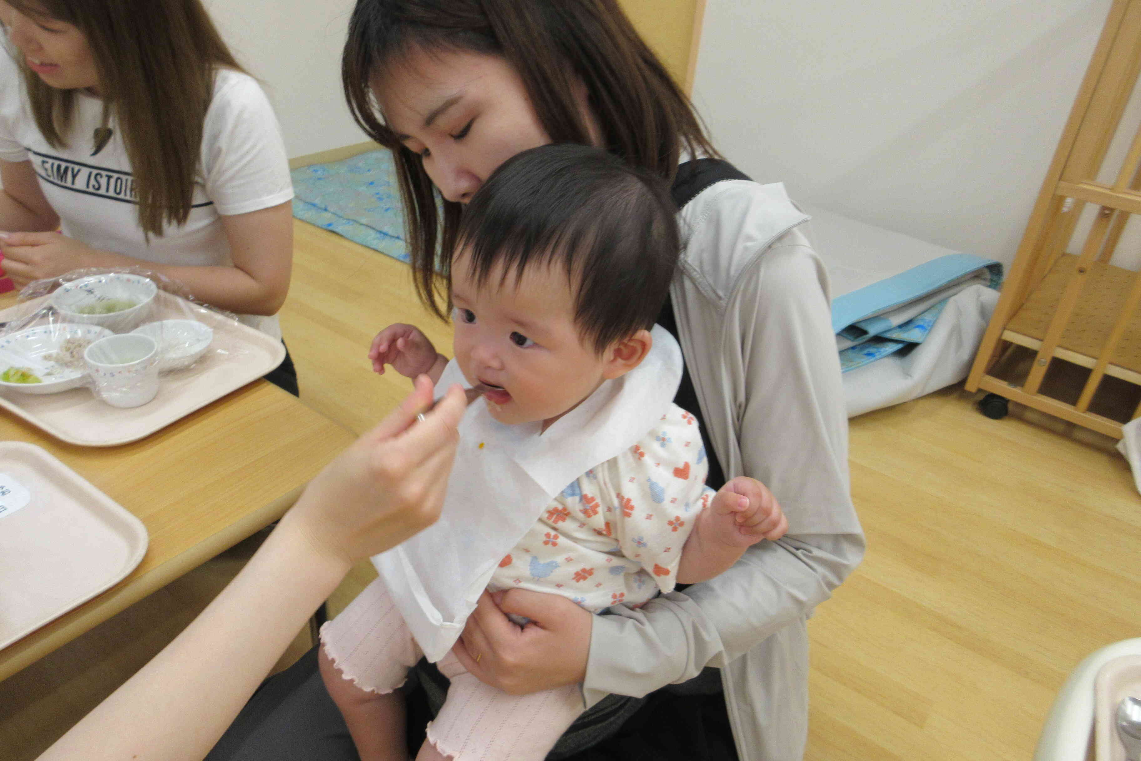 離乳食試食会の様子