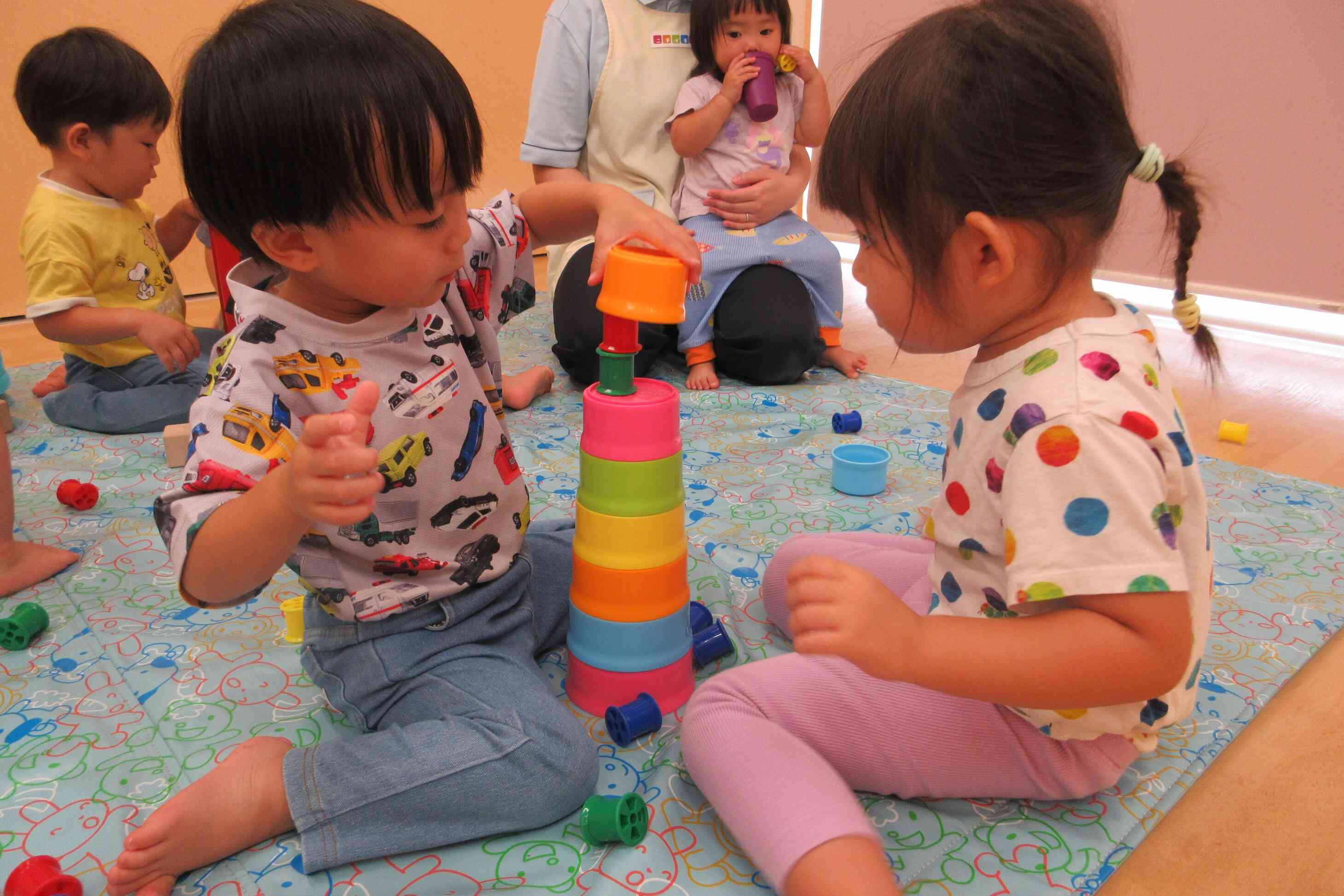 お友だちと話し合って…