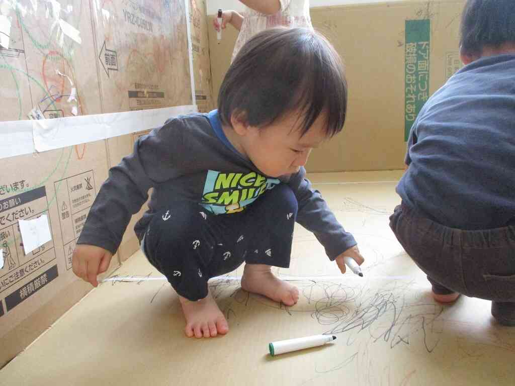 おもいっきりお絵かきを楽しみました