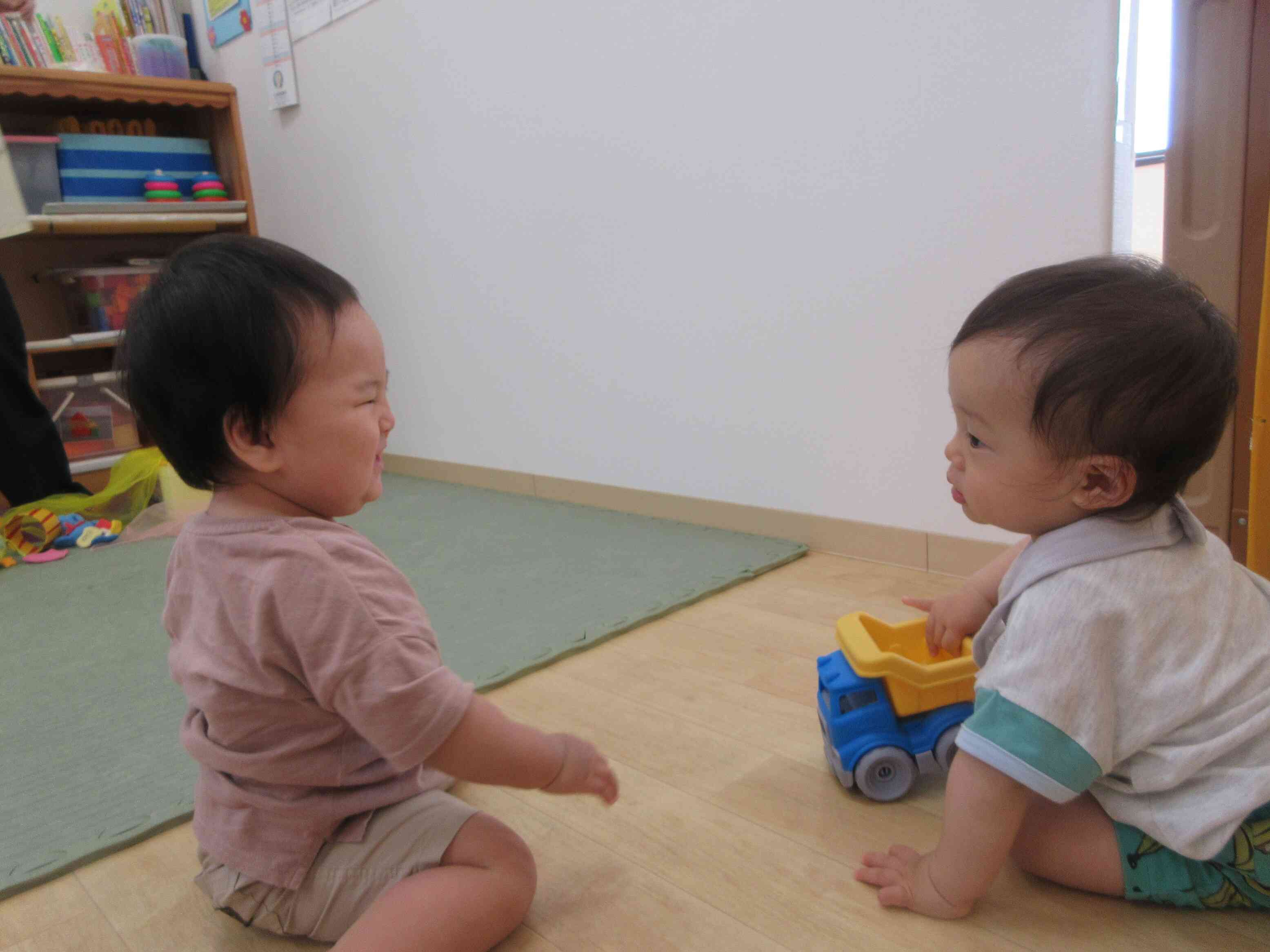 いっしょにあそぼう！よろしくね