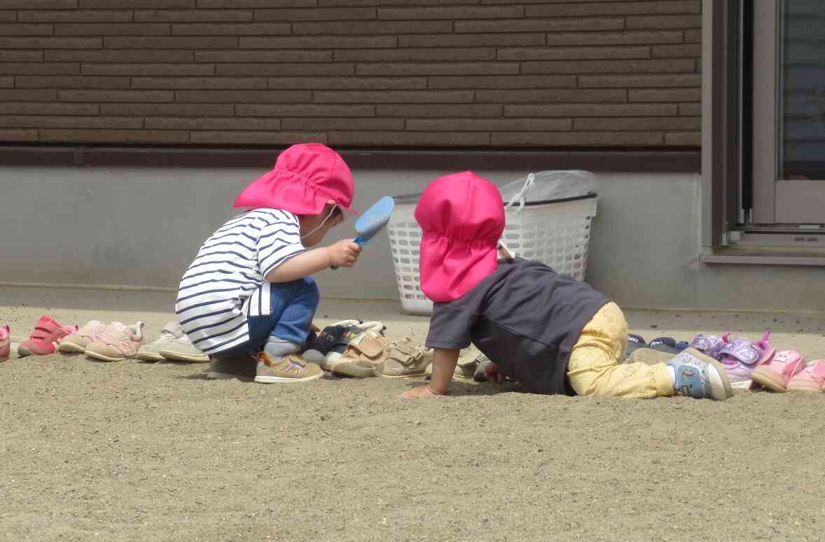 ハイハイでどこまででも行っちゃうよ！