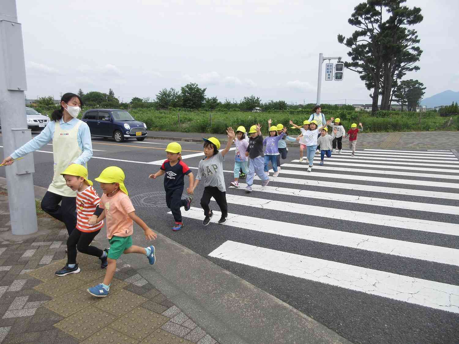 大きな交差点もしっかりと渡りました！！
