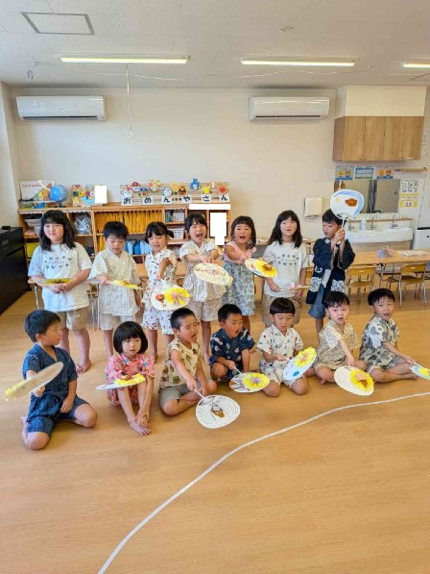 てづくりうちわで応援します！