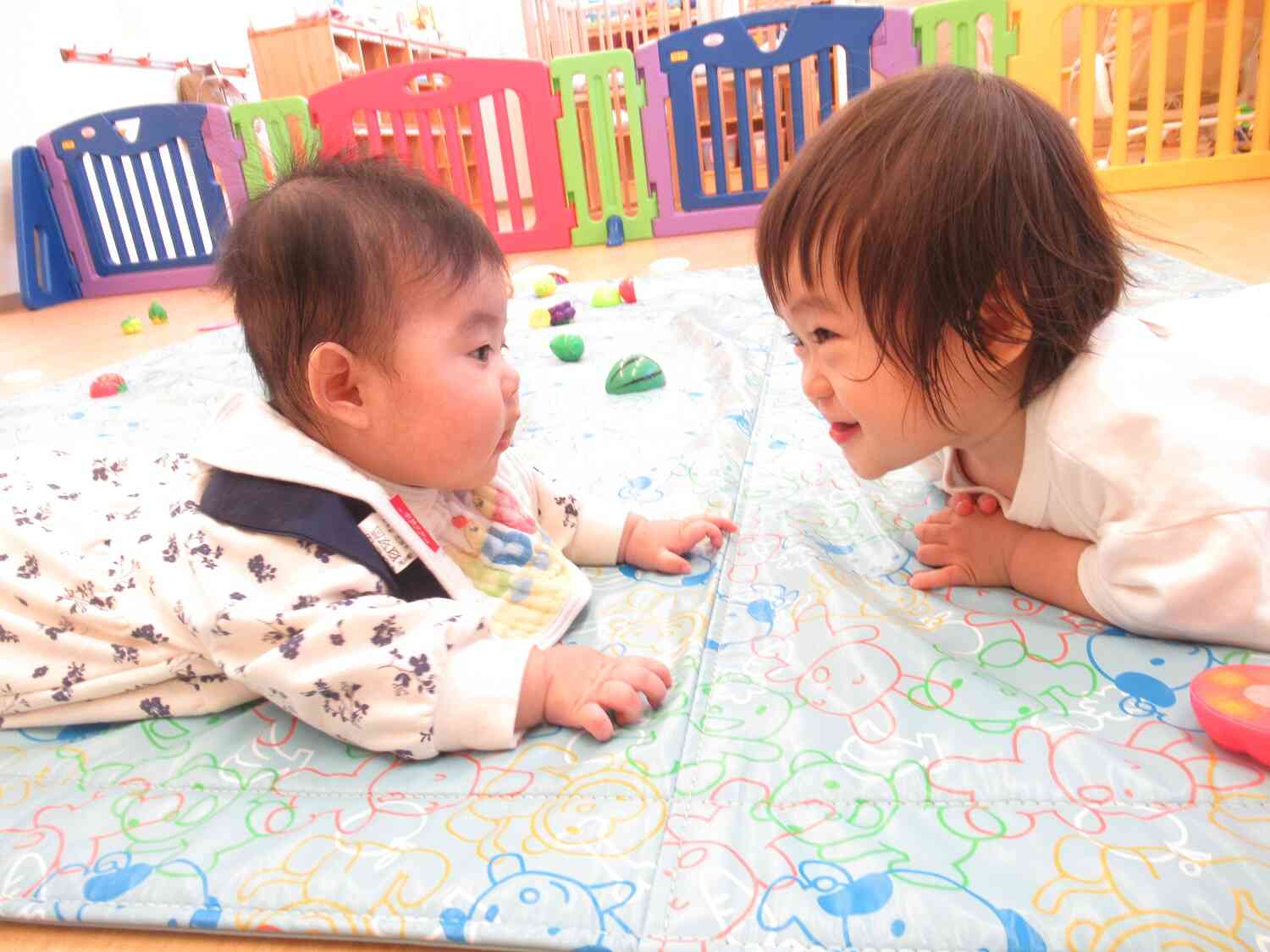 ジーっと見つめあい♡