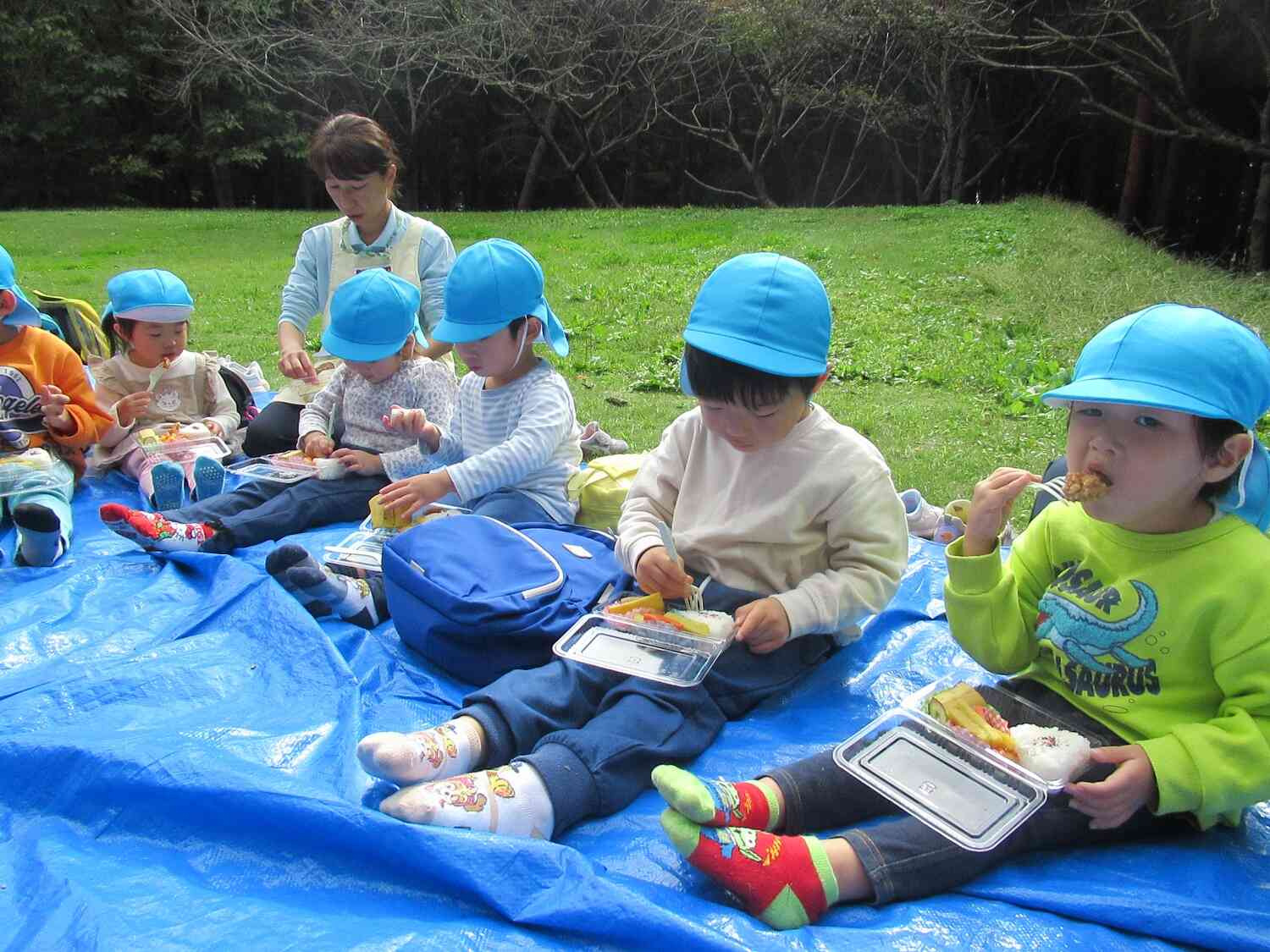 やった～♡おべんとうだ！