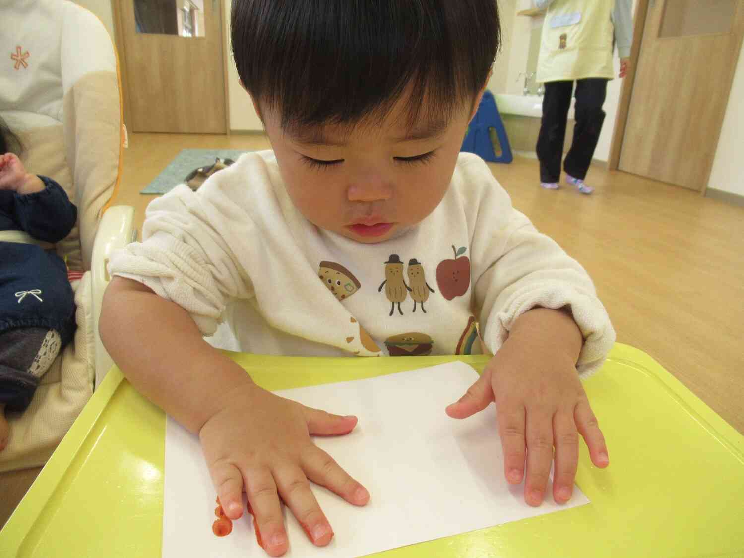 手形ぺったんじょうずだね！！