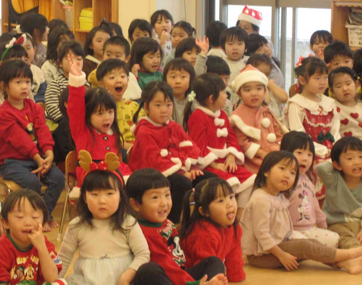 今日はクリスマス会♪