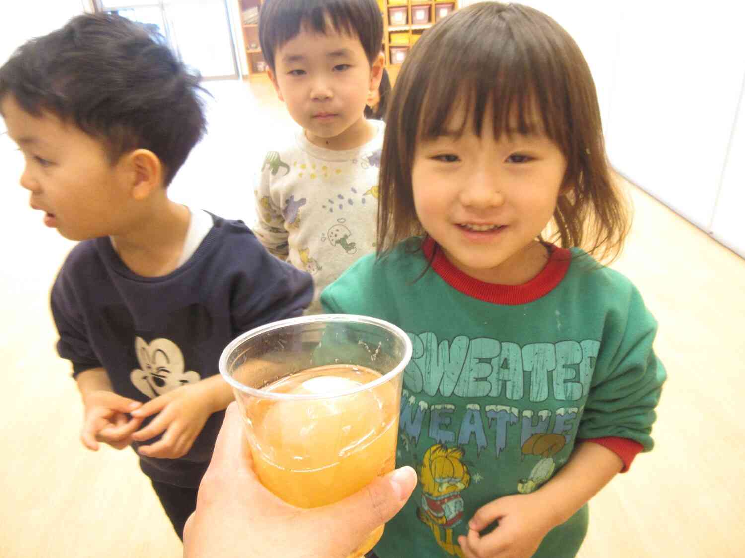 触ってみたよ！！もちもち～！