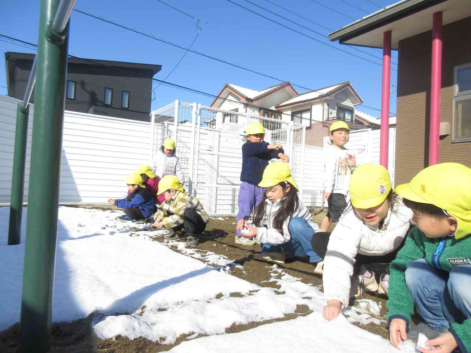 おもいっきり雪遊び☆きりん組
