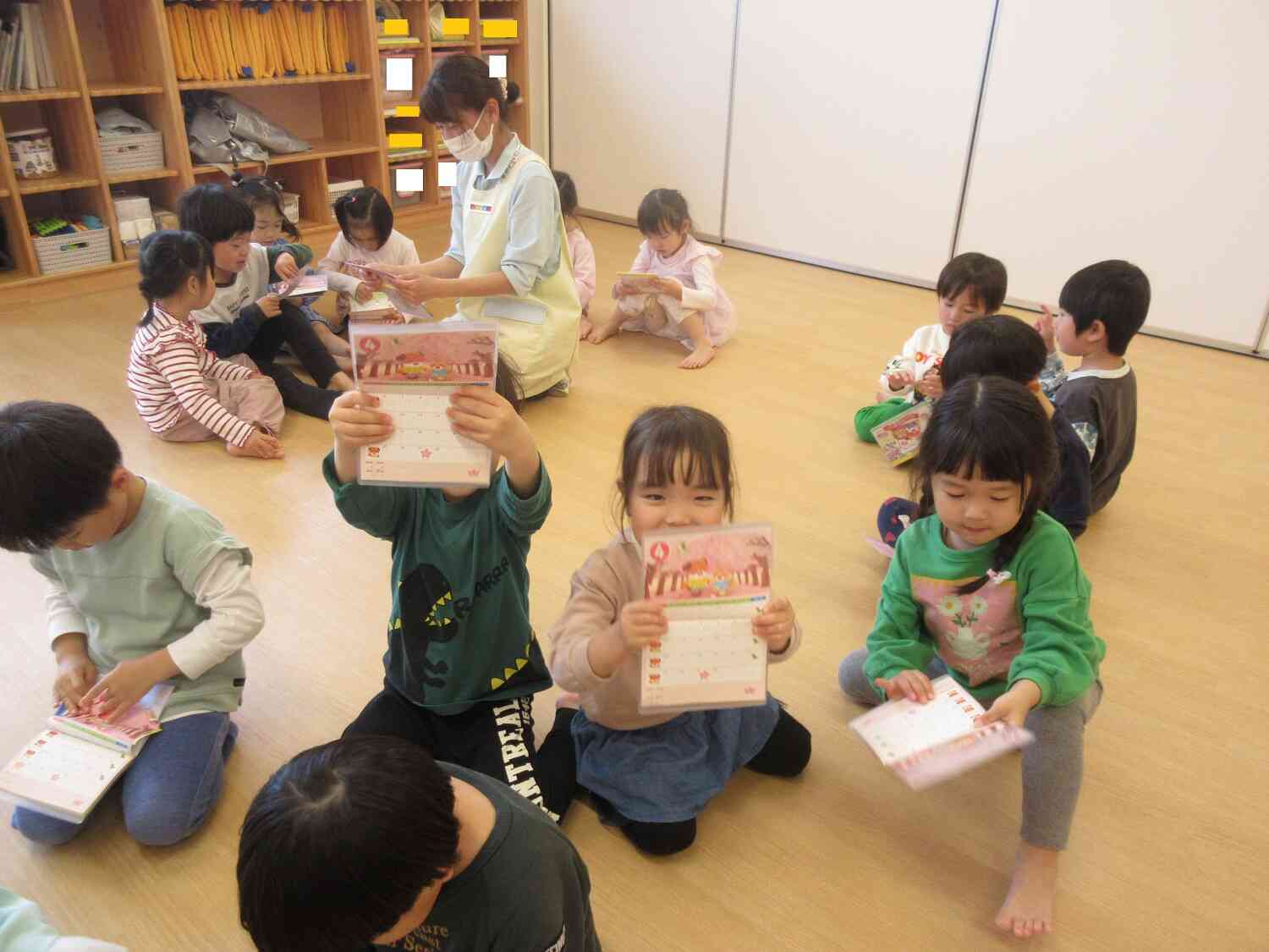 あたらしいシール帳★うれしいね