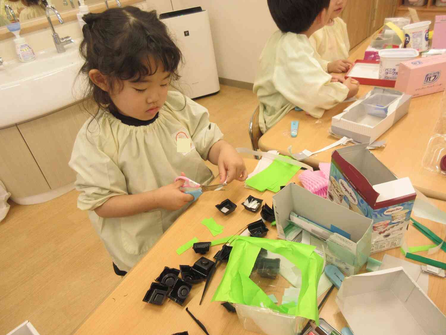 どうしよっかな～～