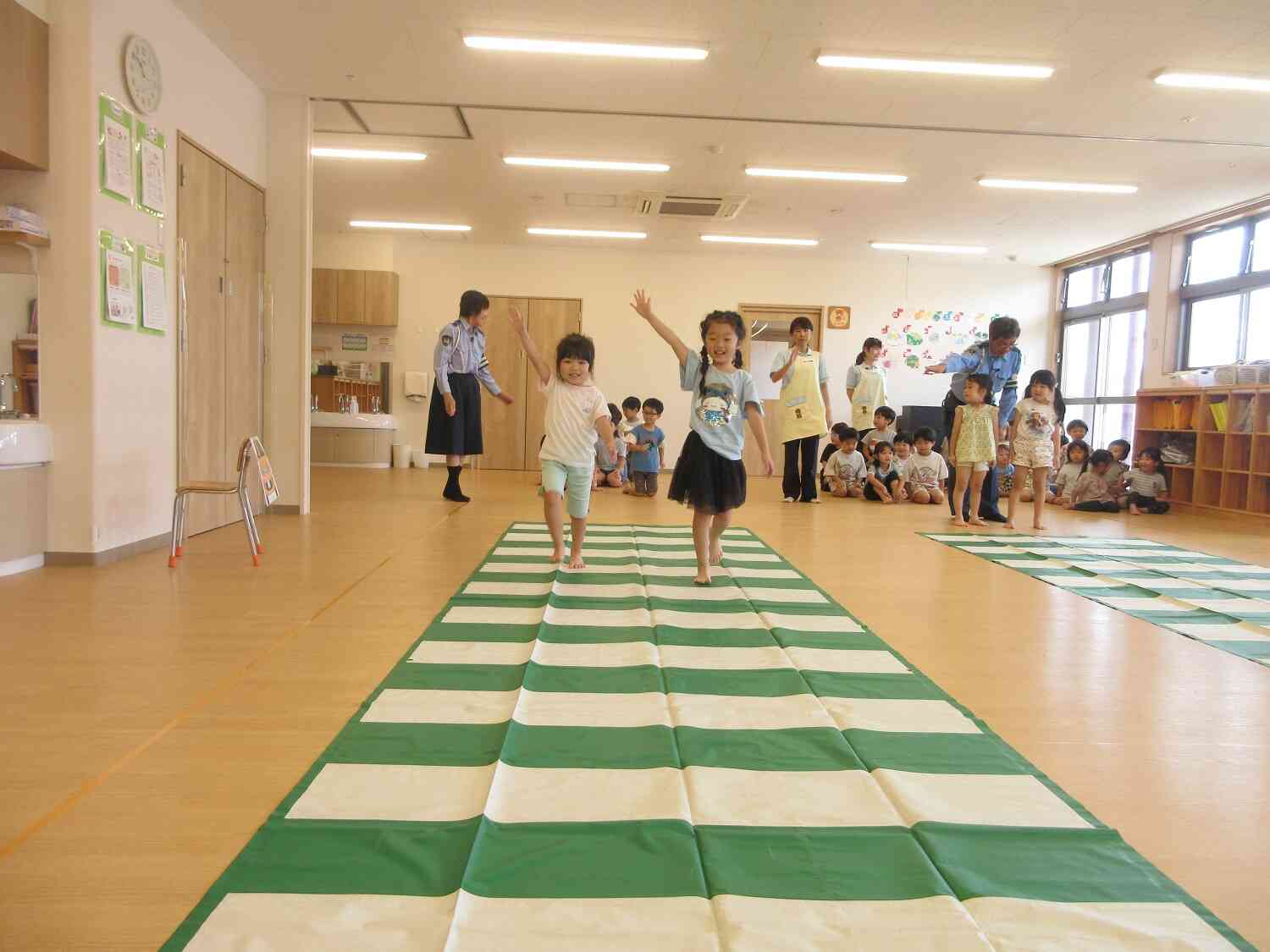 道路を横断するときは？