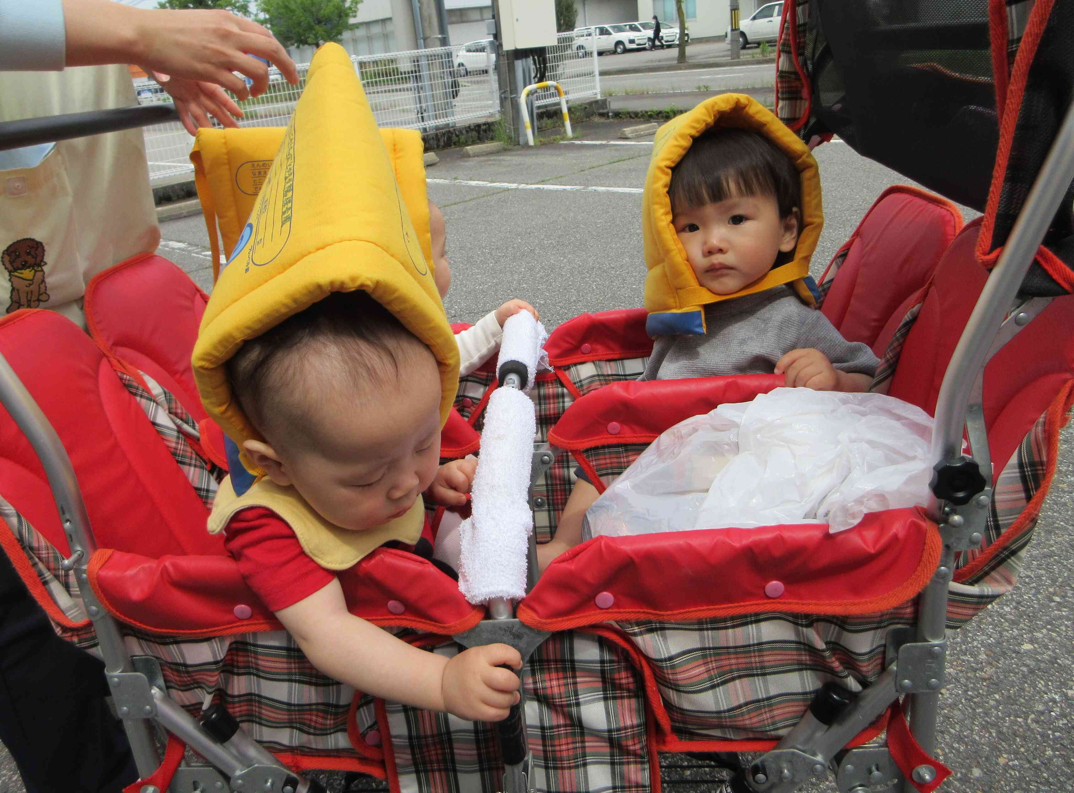 外へ避難しました!