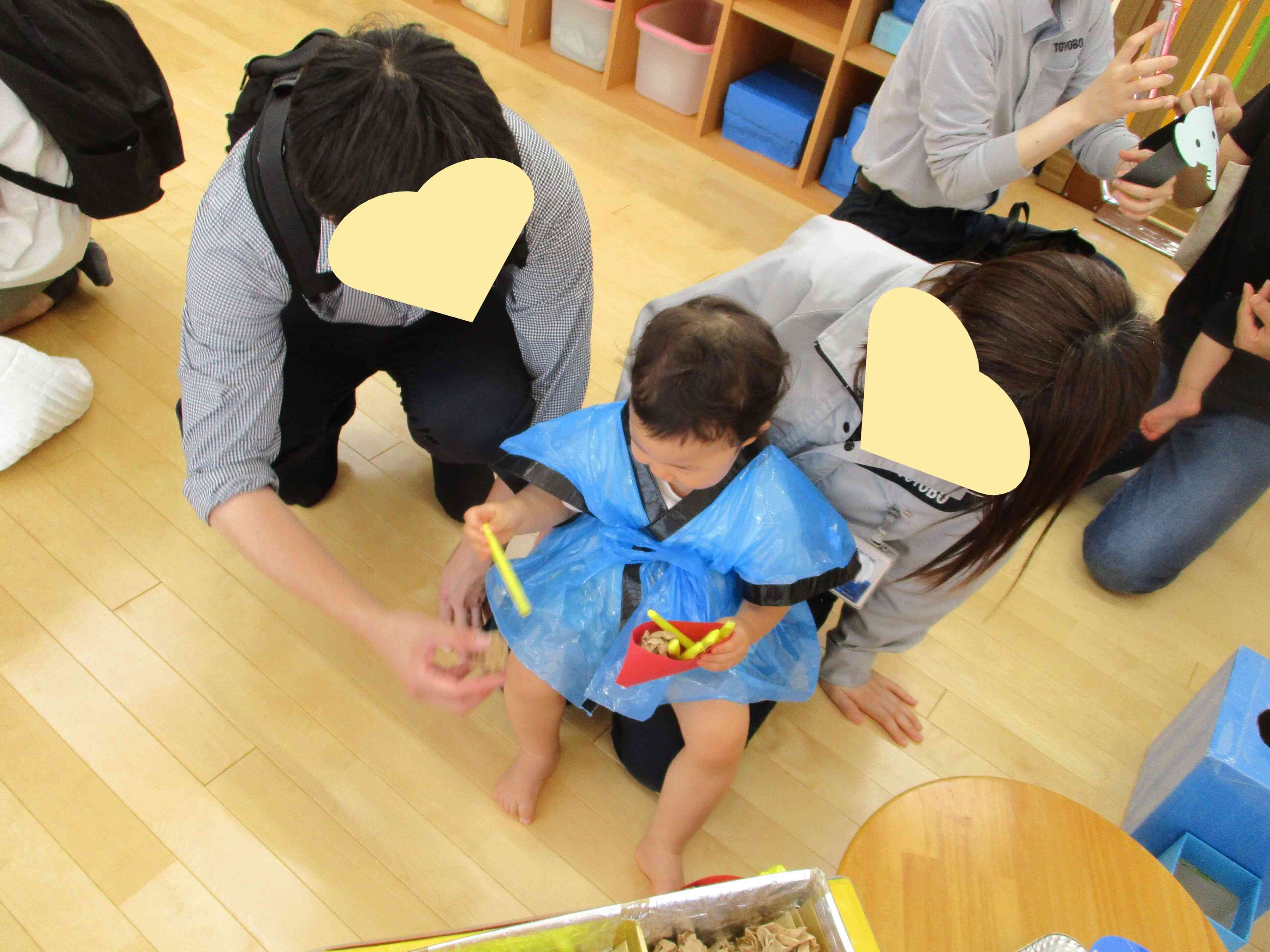 こちらは、唐揚げとポテト屋さんです！どうぞ～