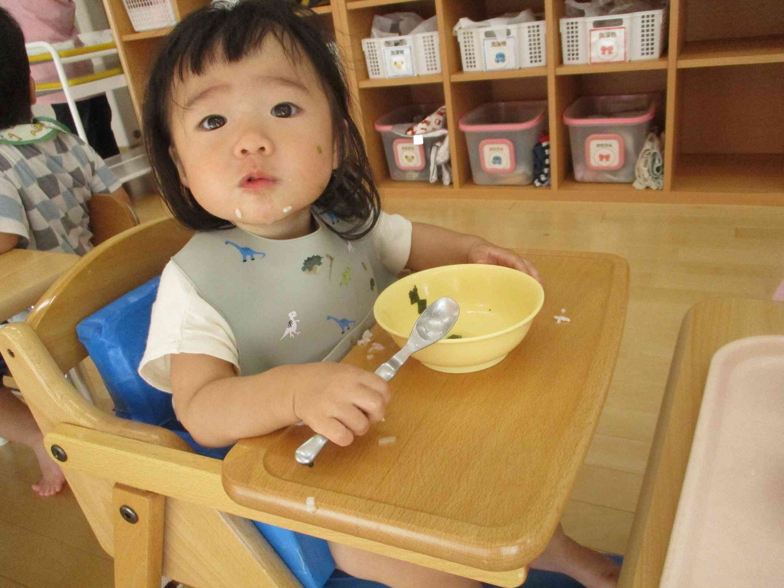 給食のようす