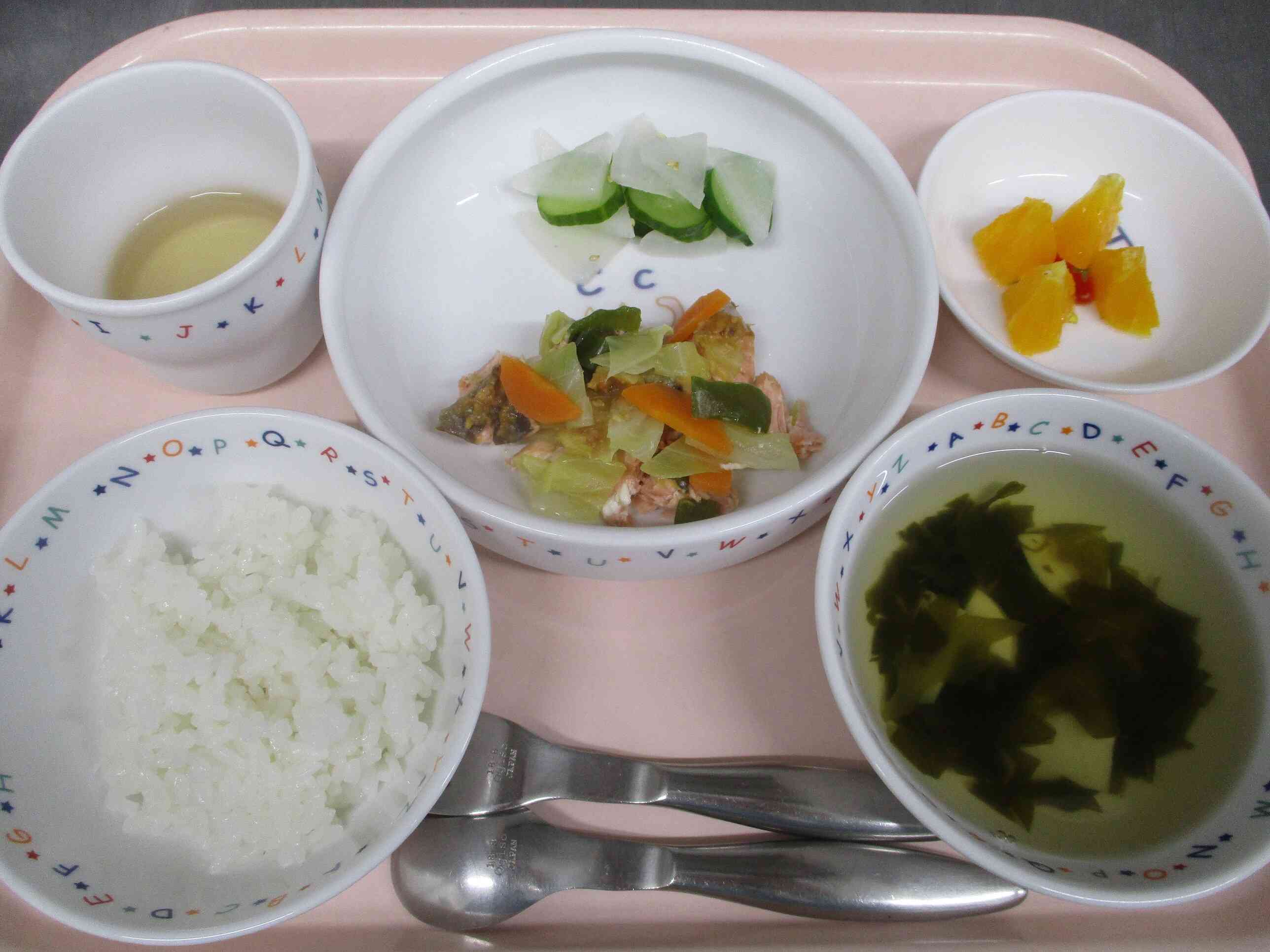 ４月１０日の給食（完了食）