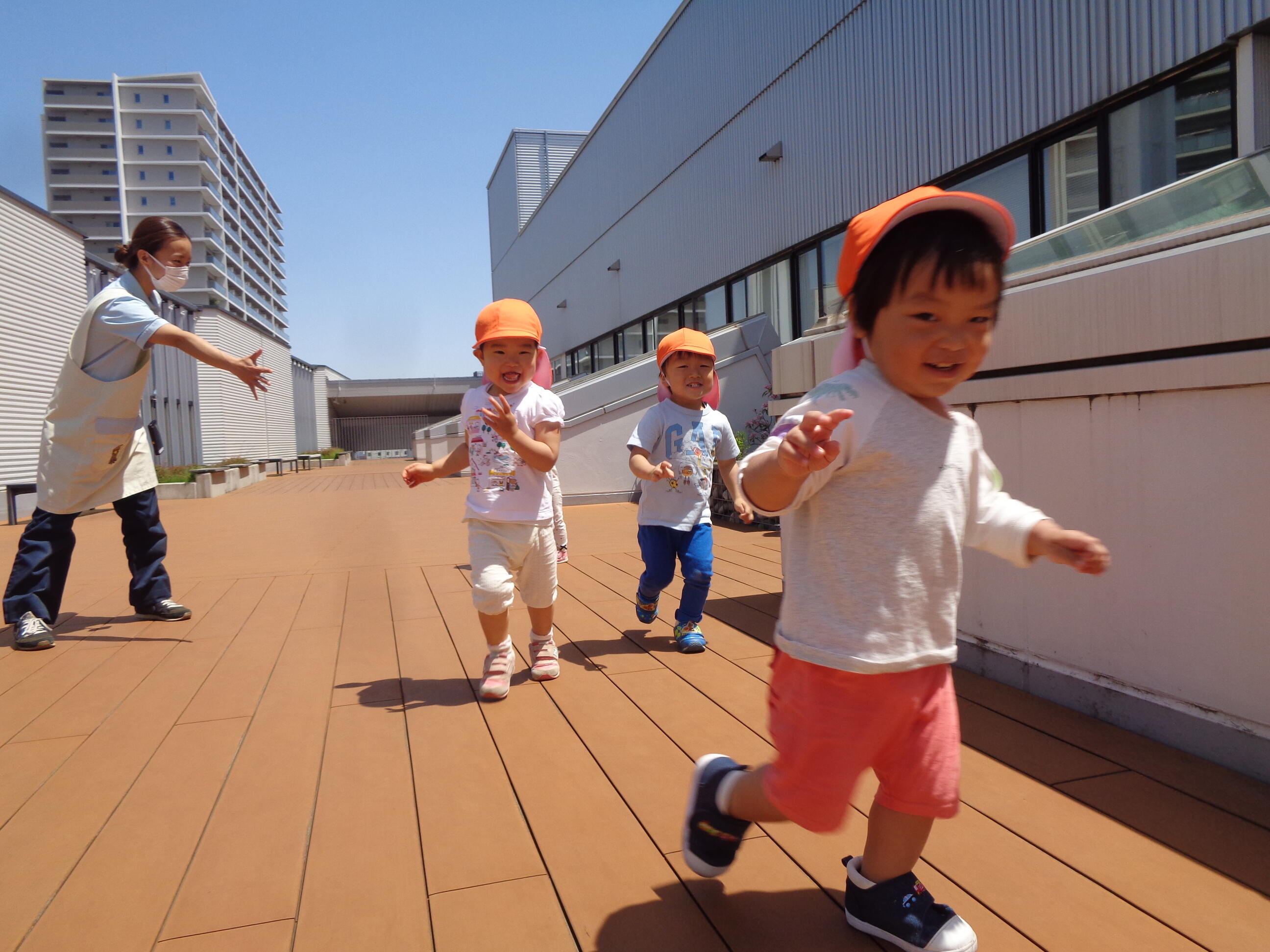 走る走る。早い早い。
