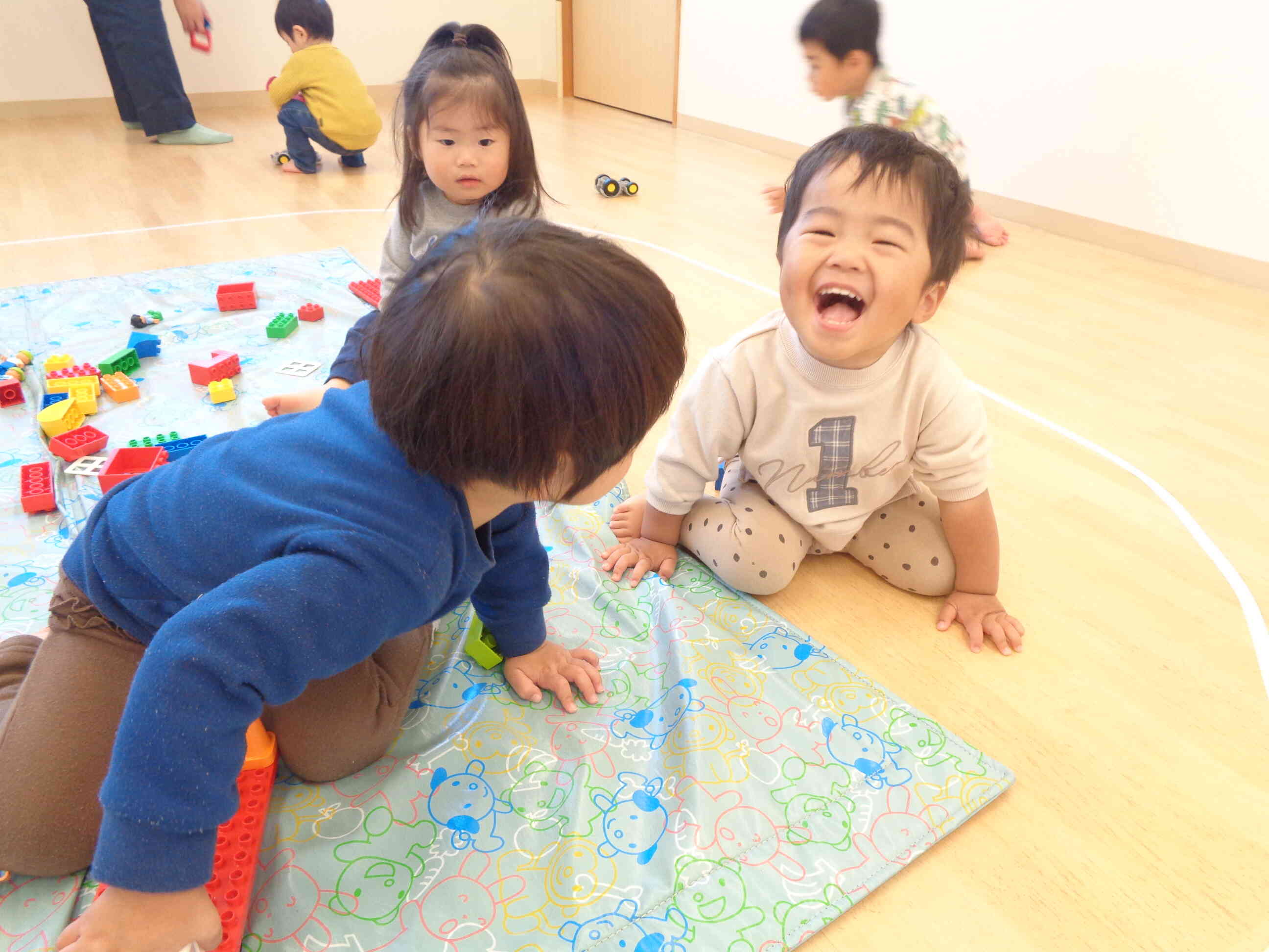 おともさん様 mn522209ps-top.jpg