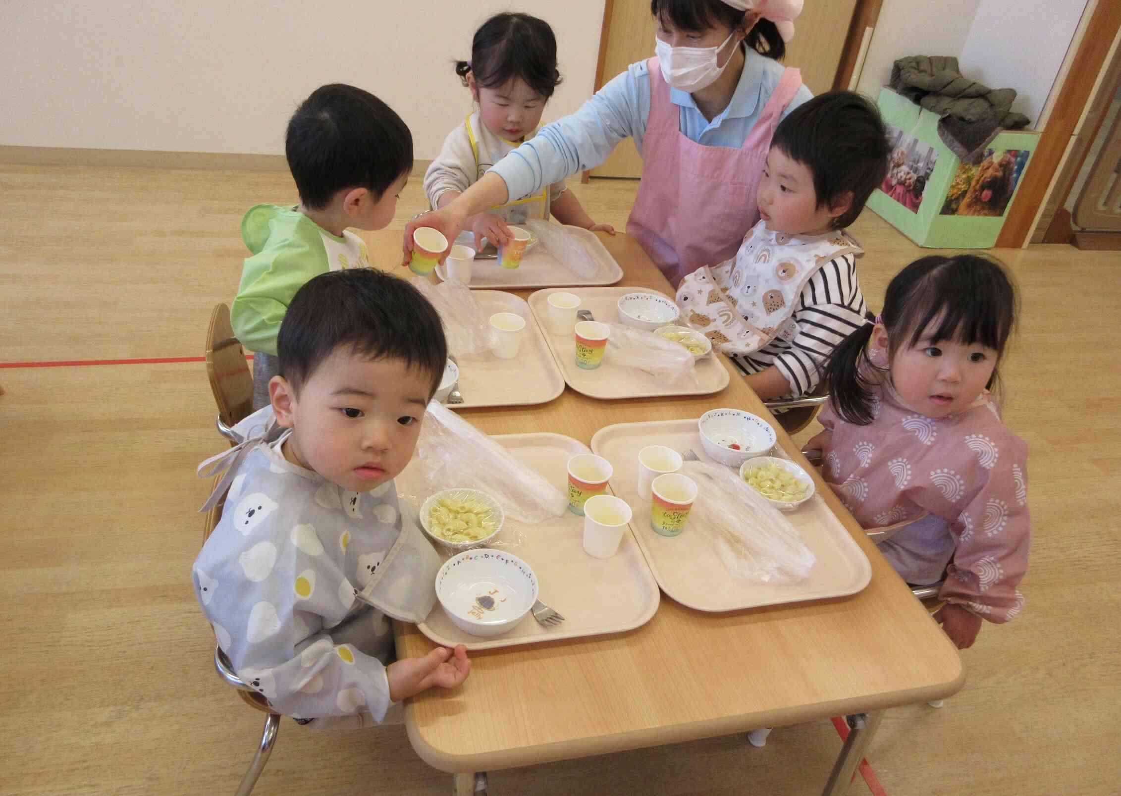 食育活動～マカロニきな粉作り～