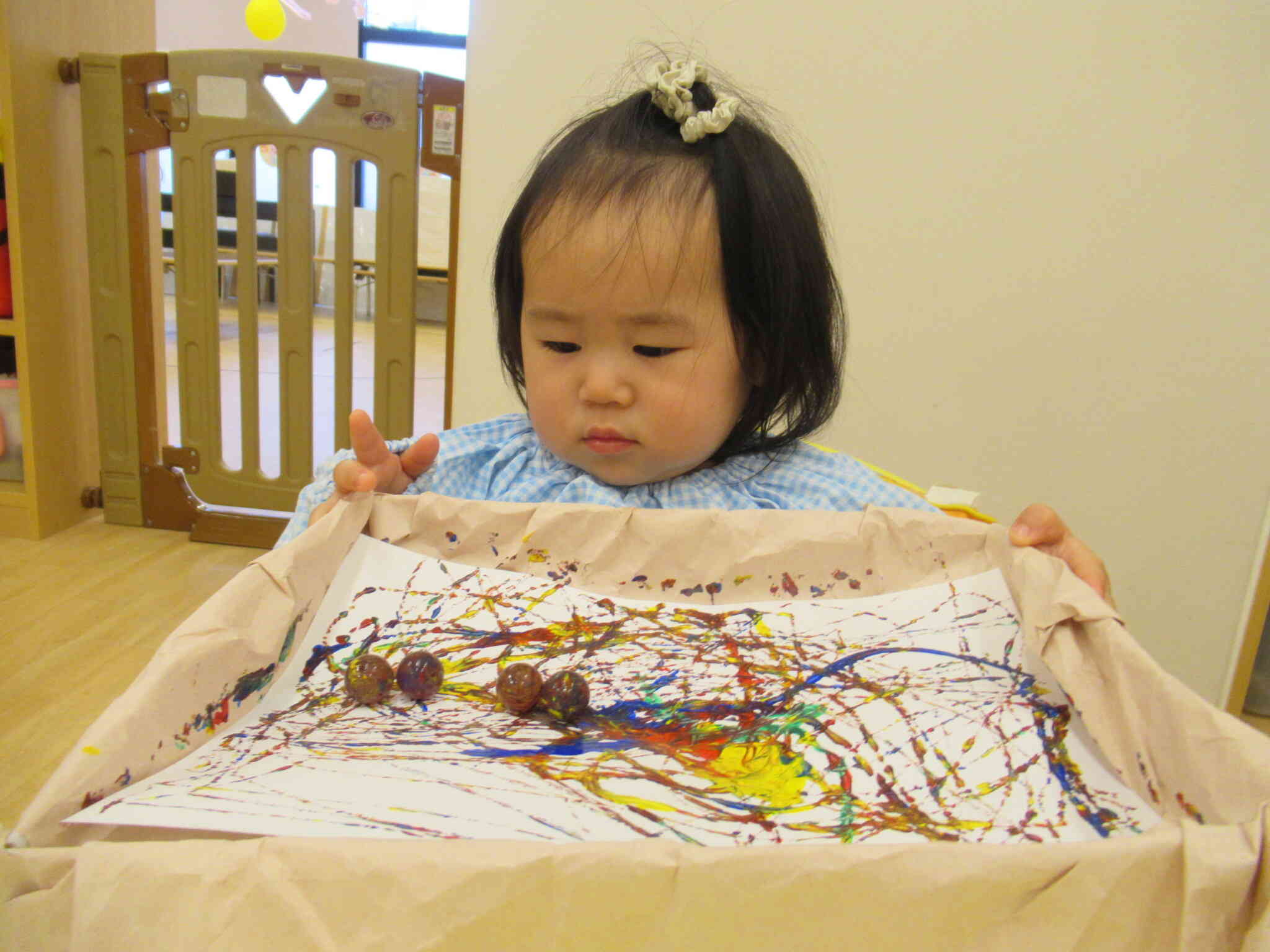 「ぼくもじょうずにころがせるよ☆」