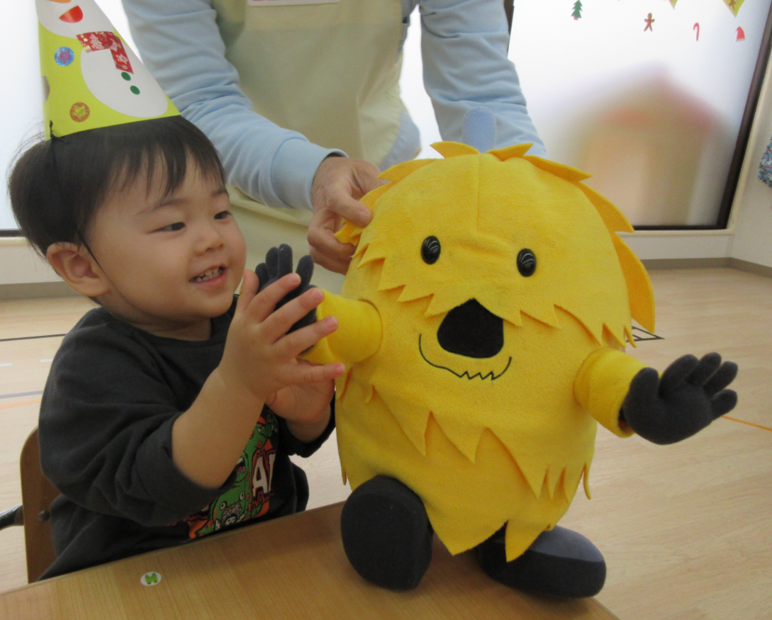 クリスマスの歌が聞こえてくるよ～クリスマス会～