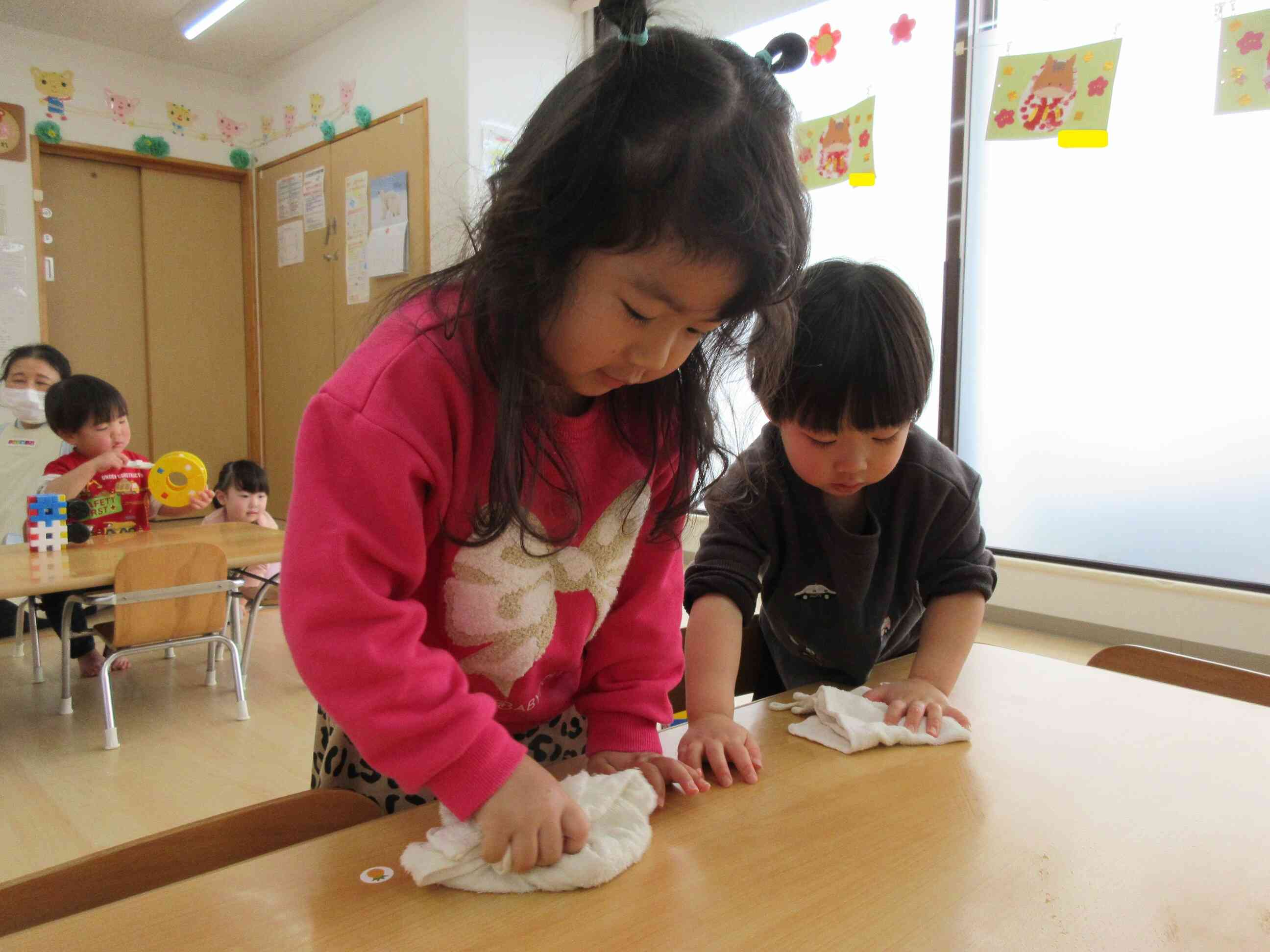 テーブルもふけるようになりました