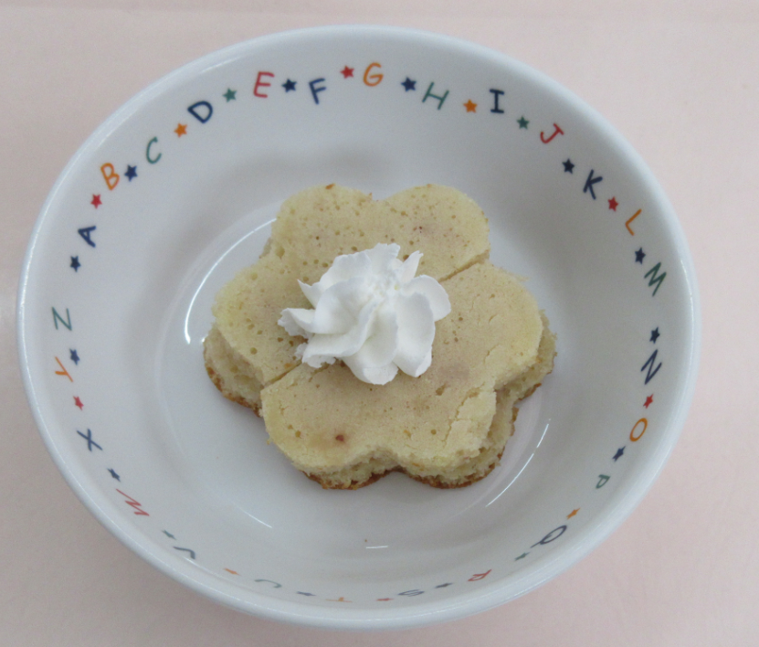 小春日和に「フラワーケーキ」