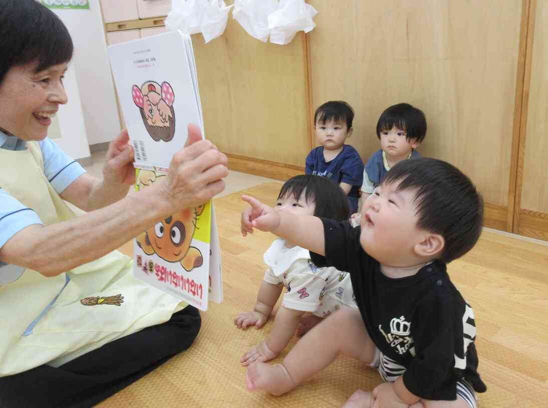 「絵本だいすき♪」