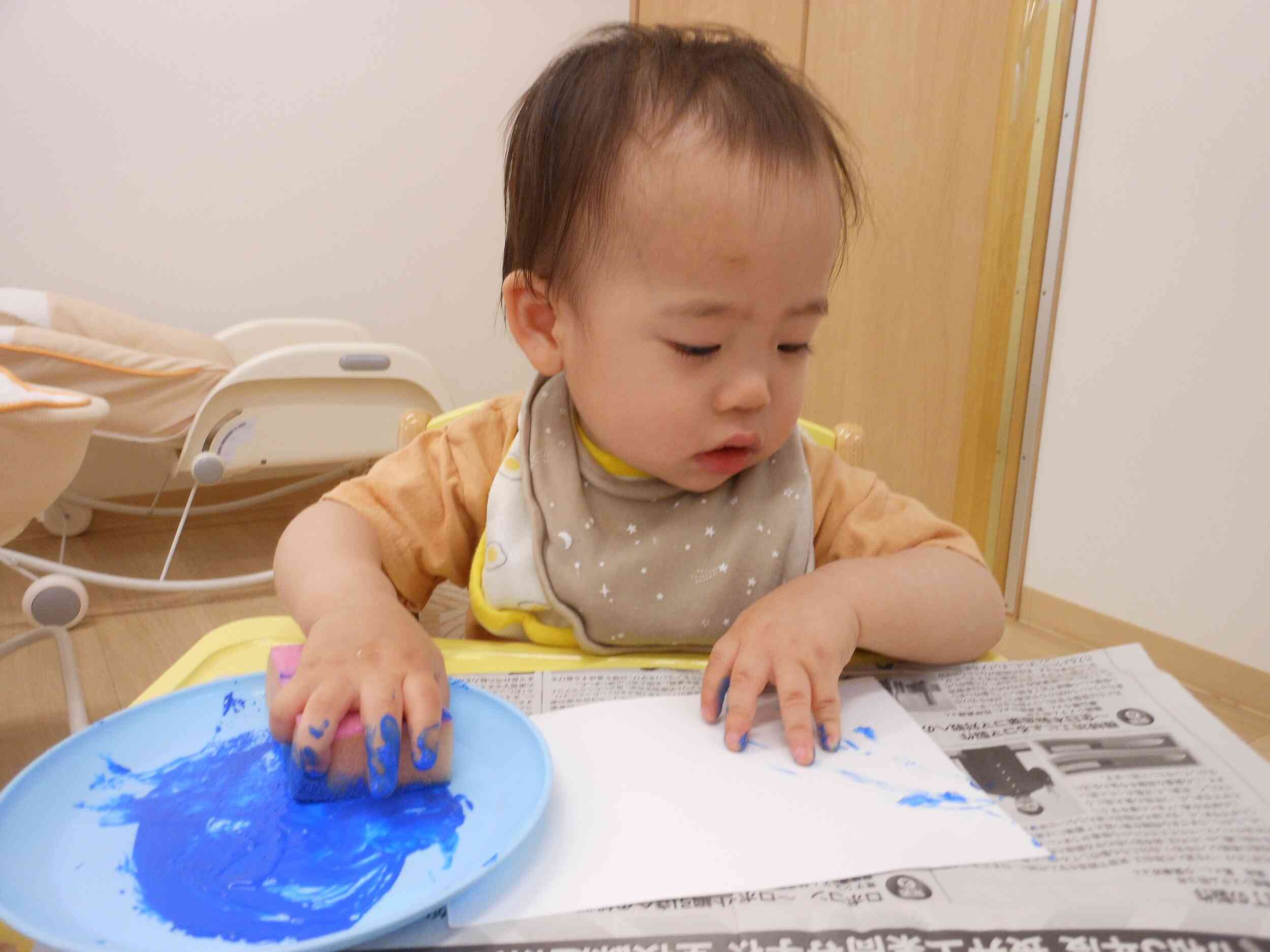 絵具遊びって面白いね☆