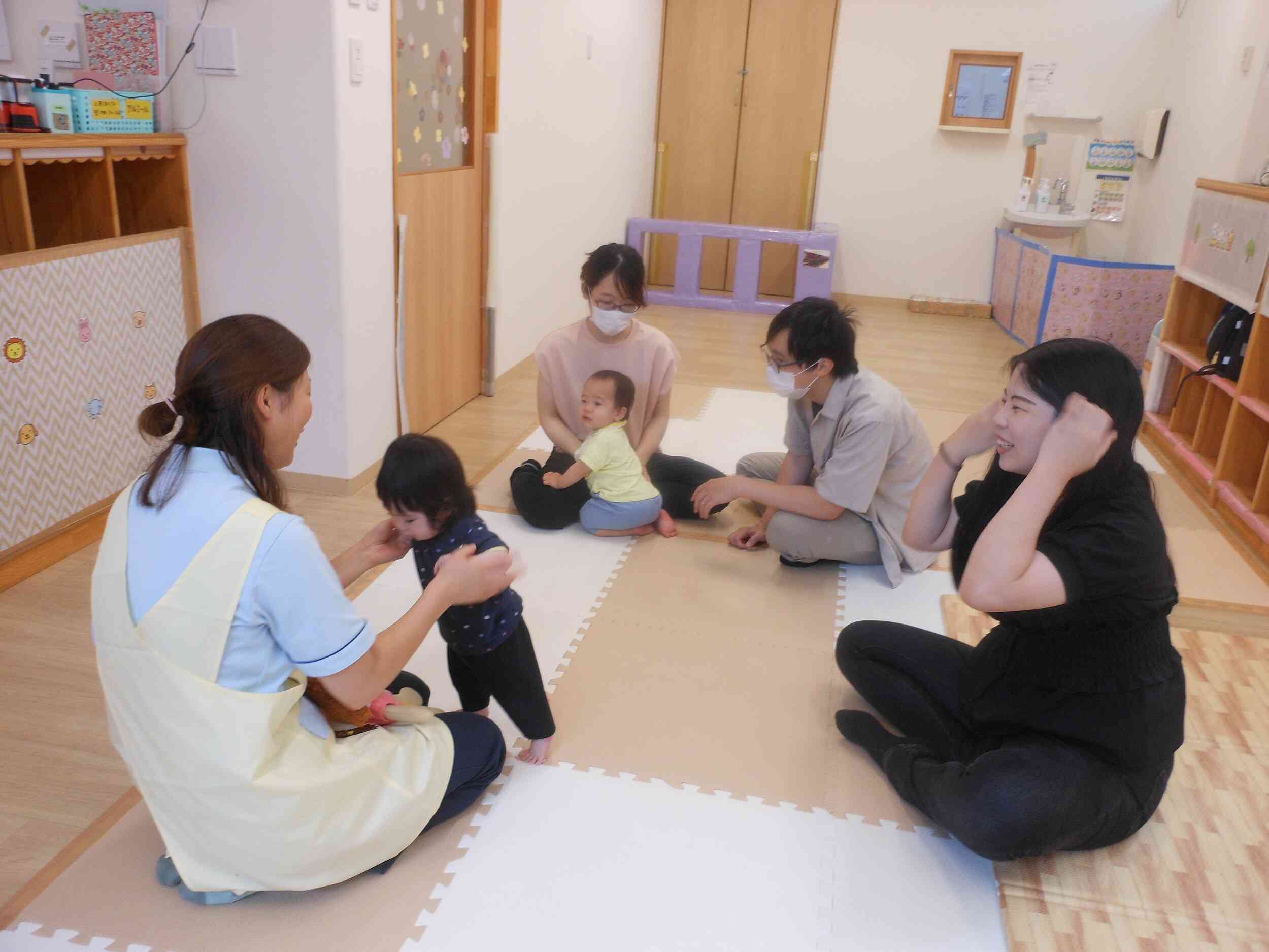 親子でふれあい遊びタイム☆
