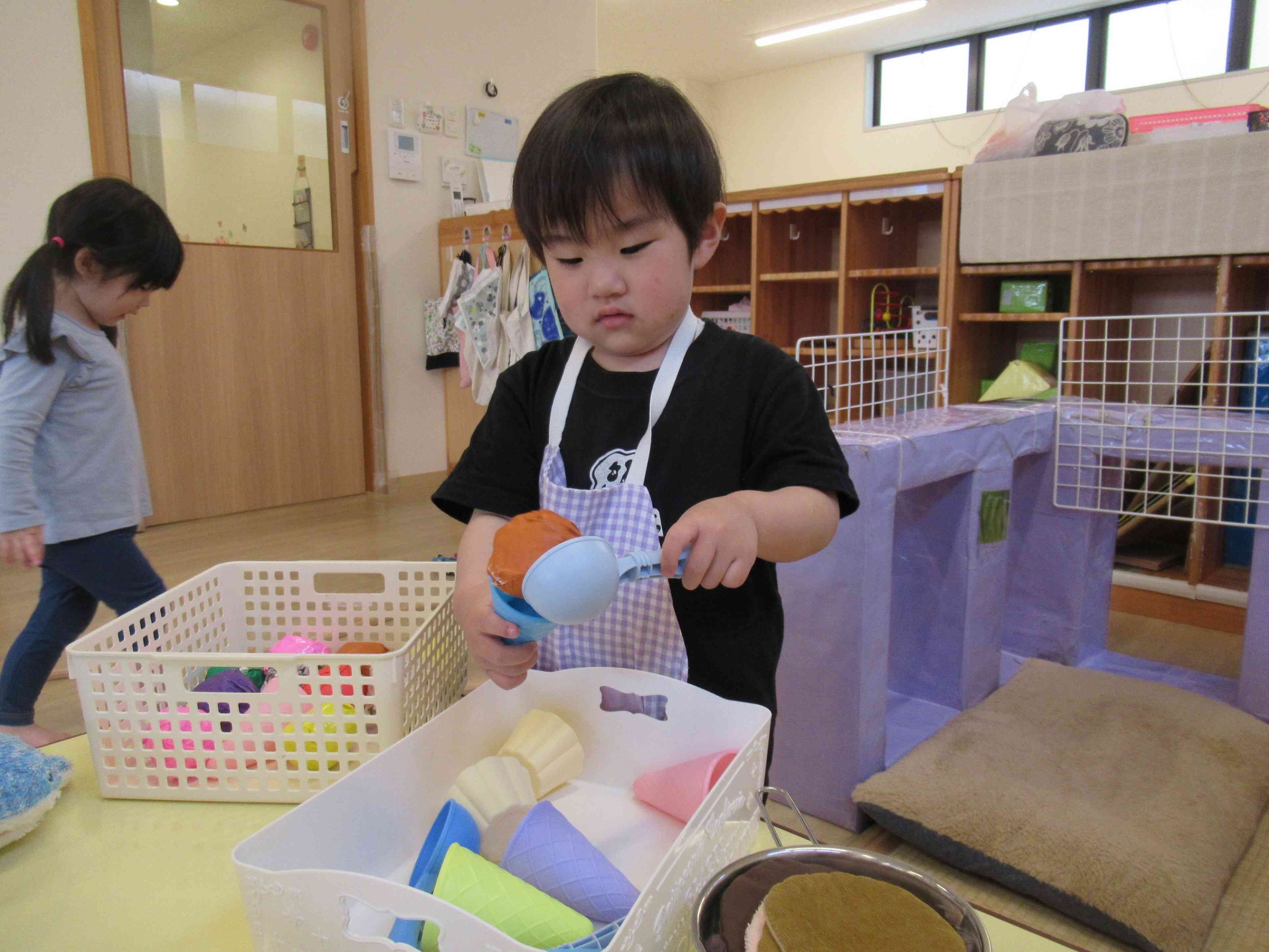 アイスが落ちないようにそーっとね