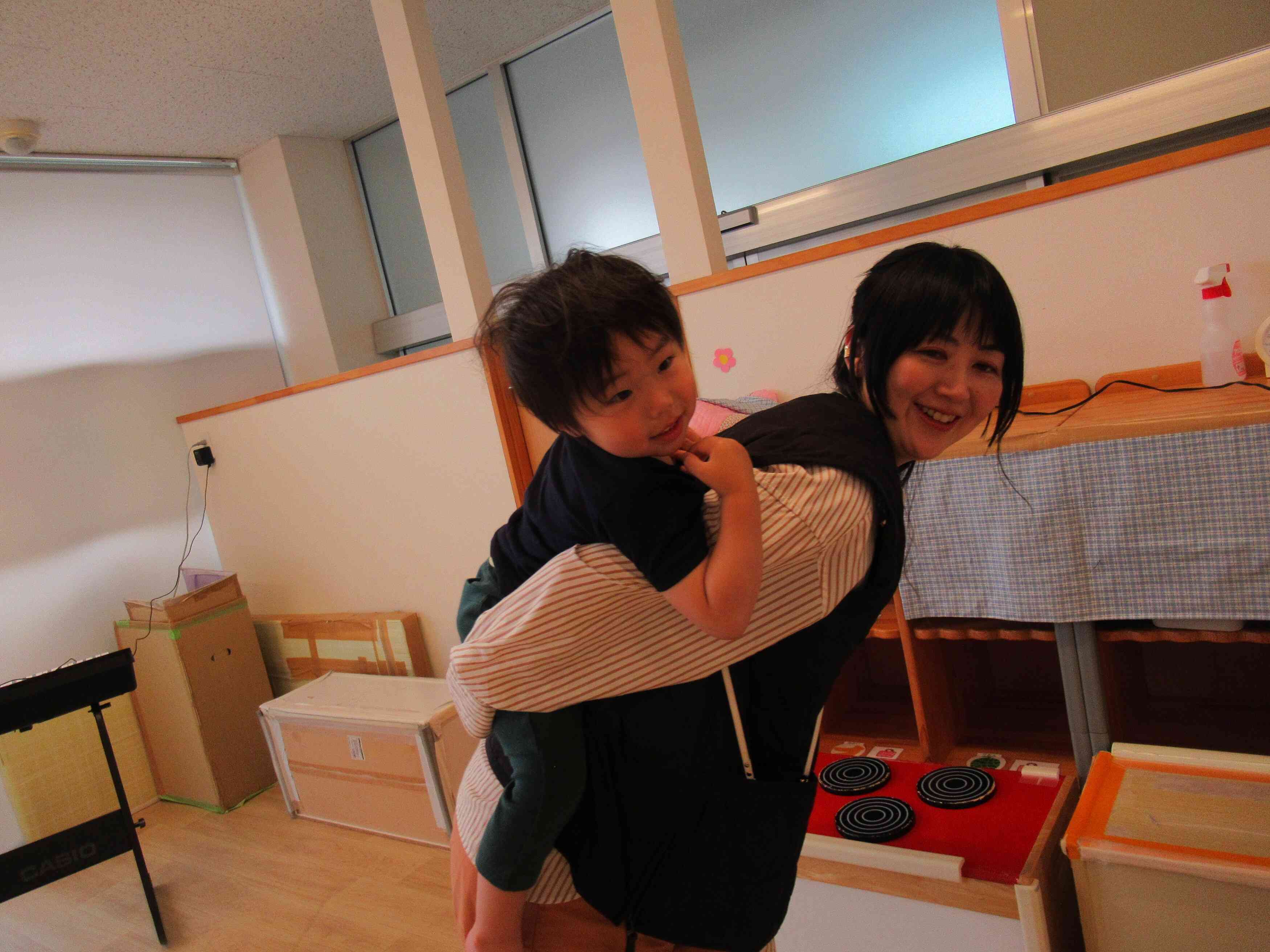 お母さん飛行機高いね！