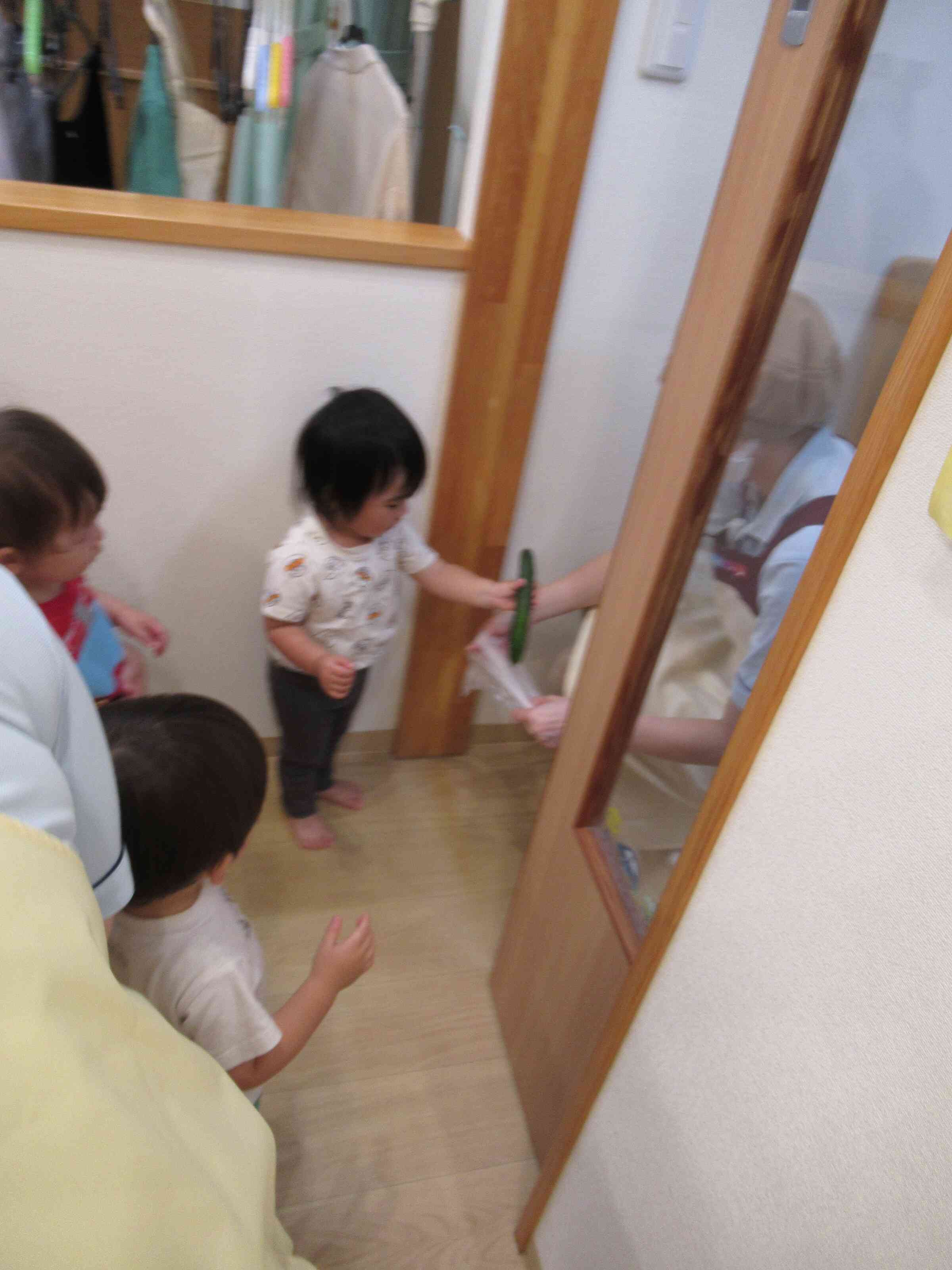 きゅうりを皆でお届け☆