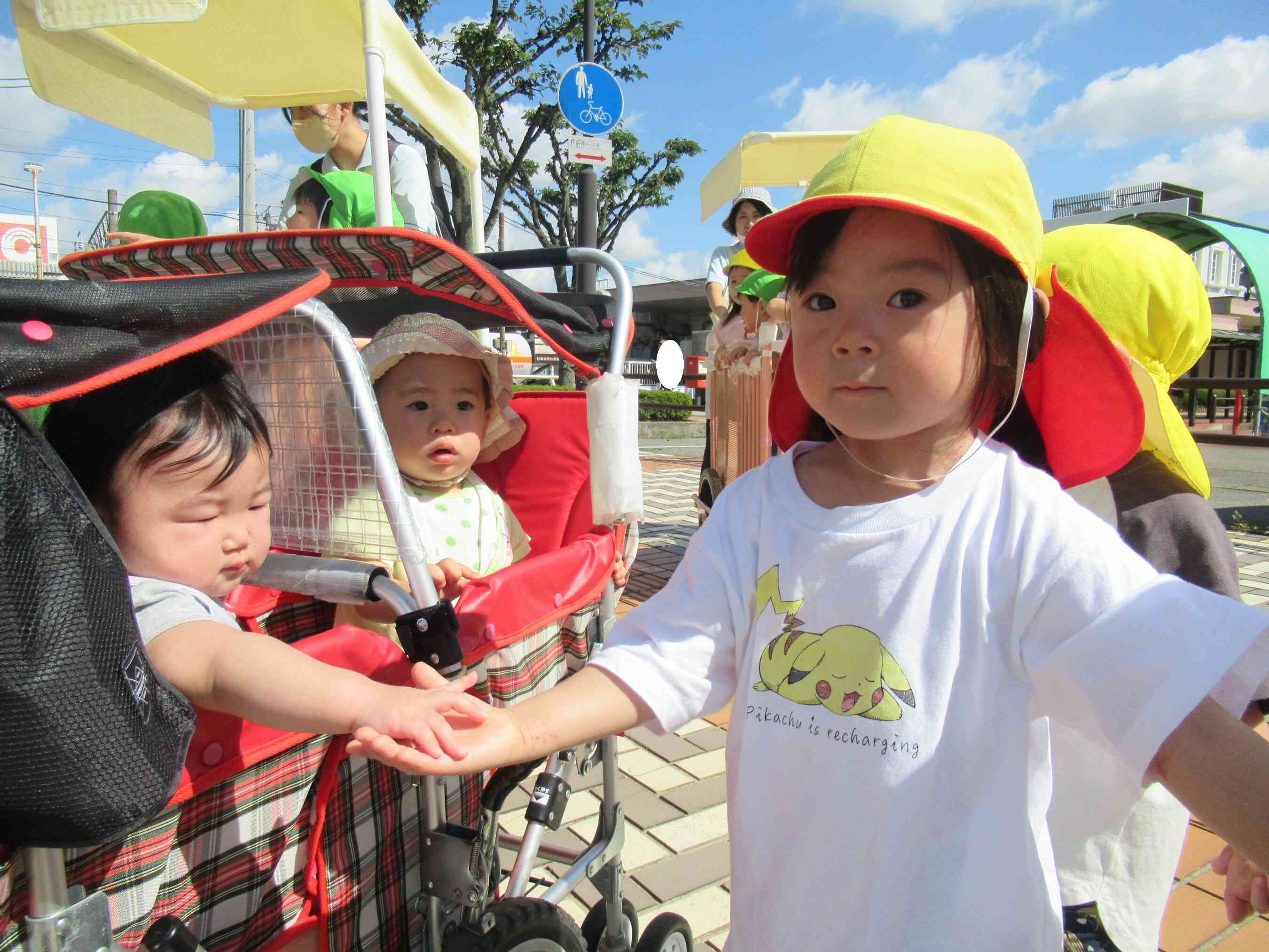 ひよこ組のお友だちとタッチー☆