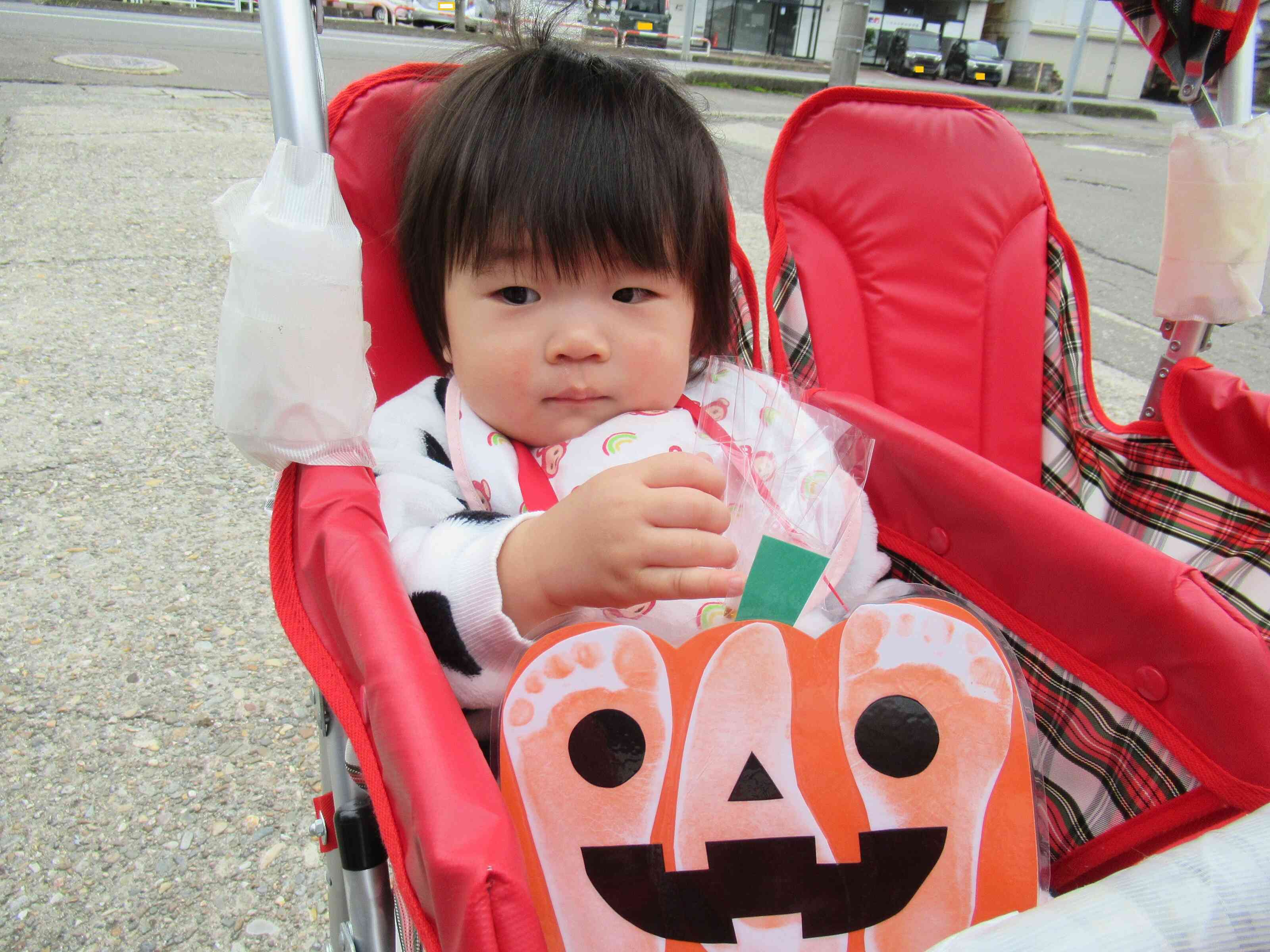 お菓子貰ったよ！