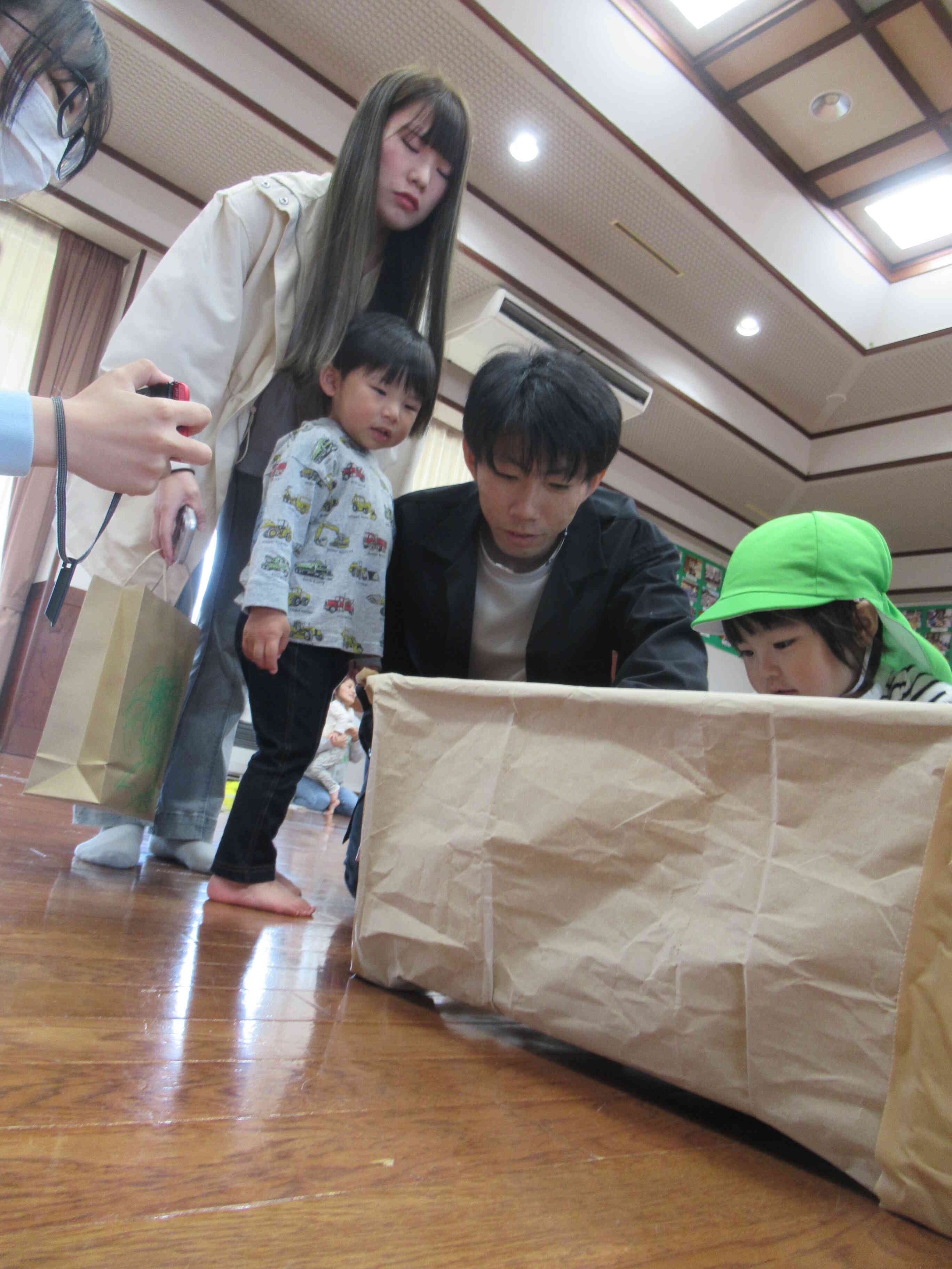 どこに隠れているかな？