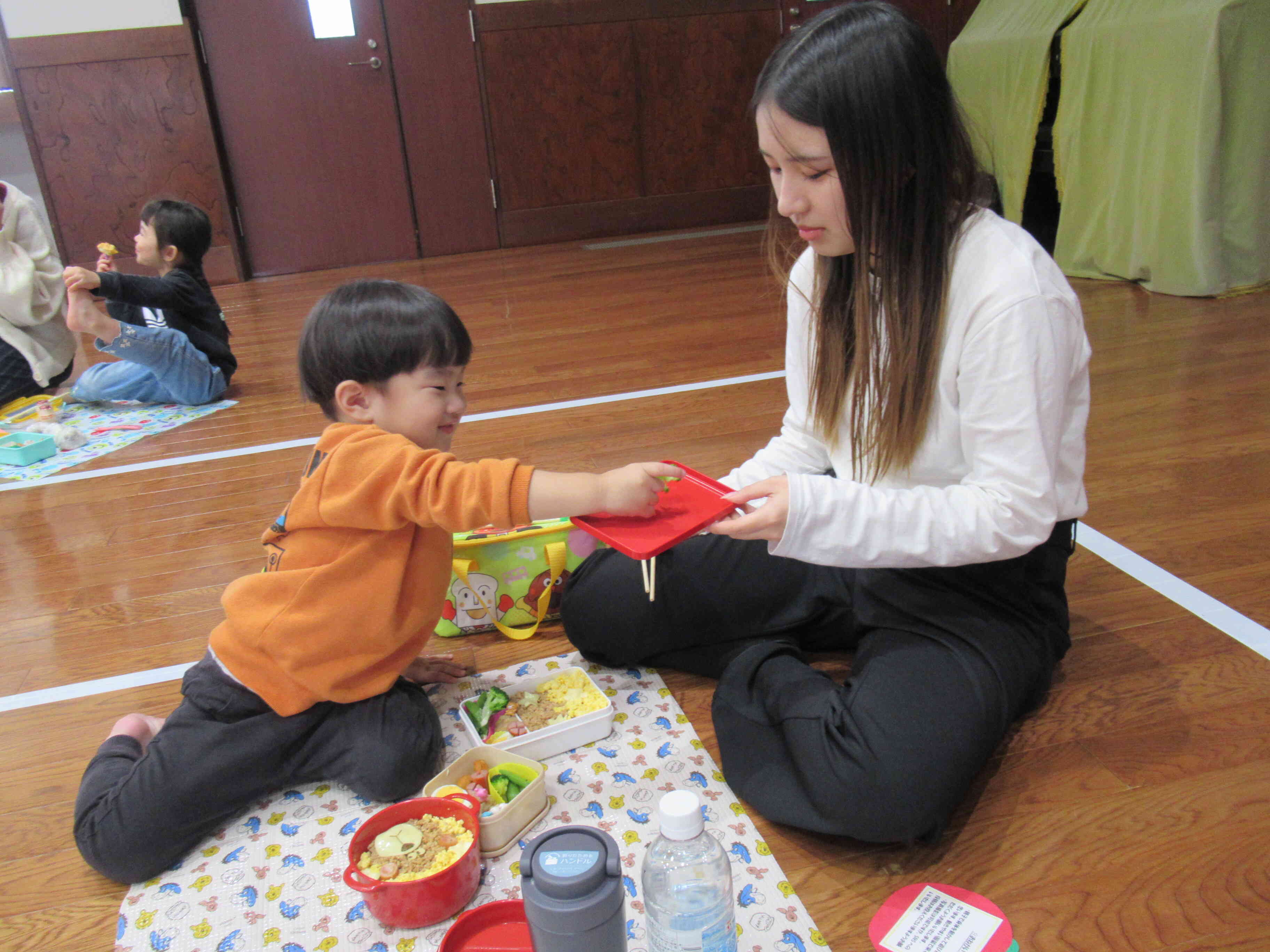 お母さんと一緒嬉しいね。