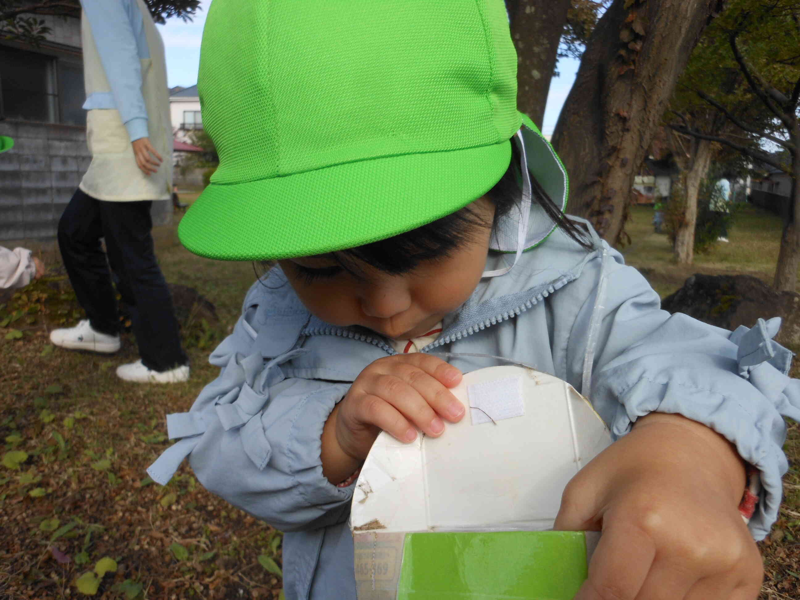 どんぐり、いっぱいになったかな？