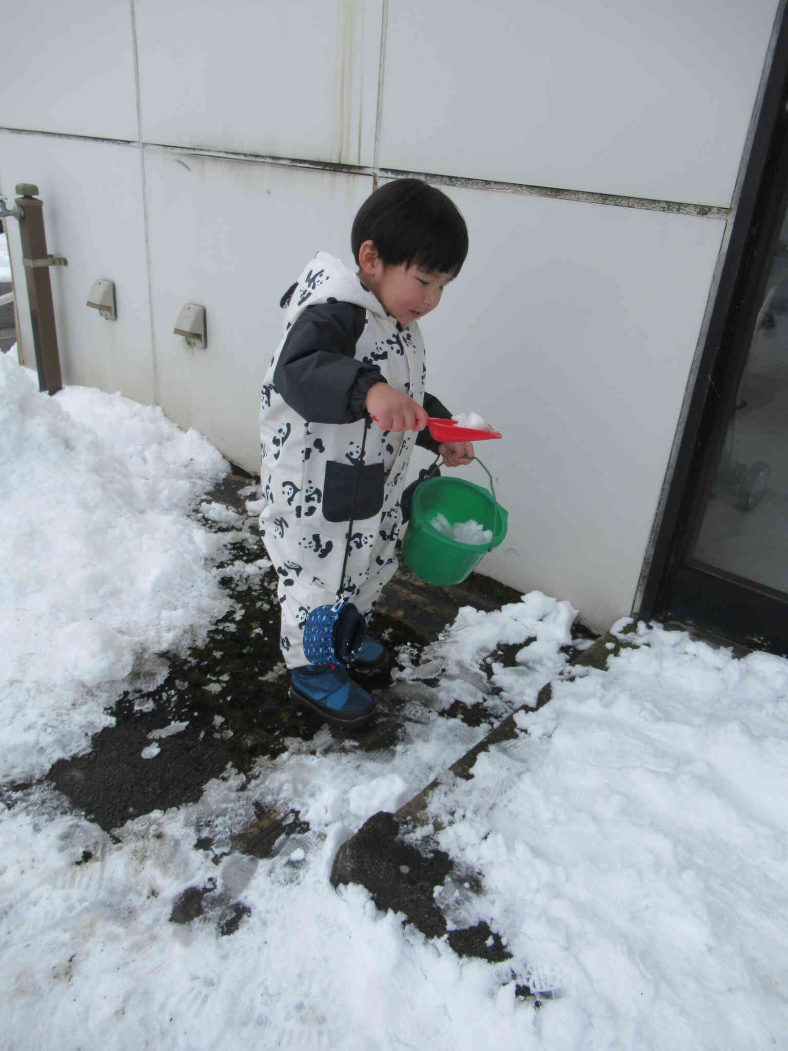 雪をいっぱい集めよう！！