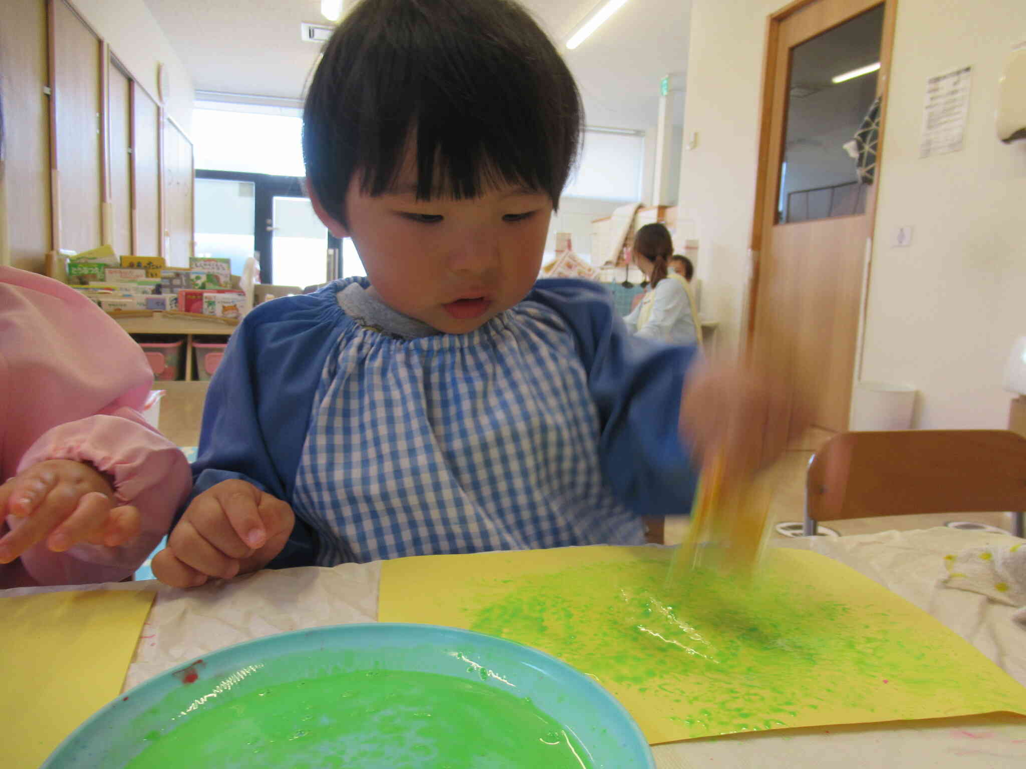 ☆春の製作をしました（２歳児）☆