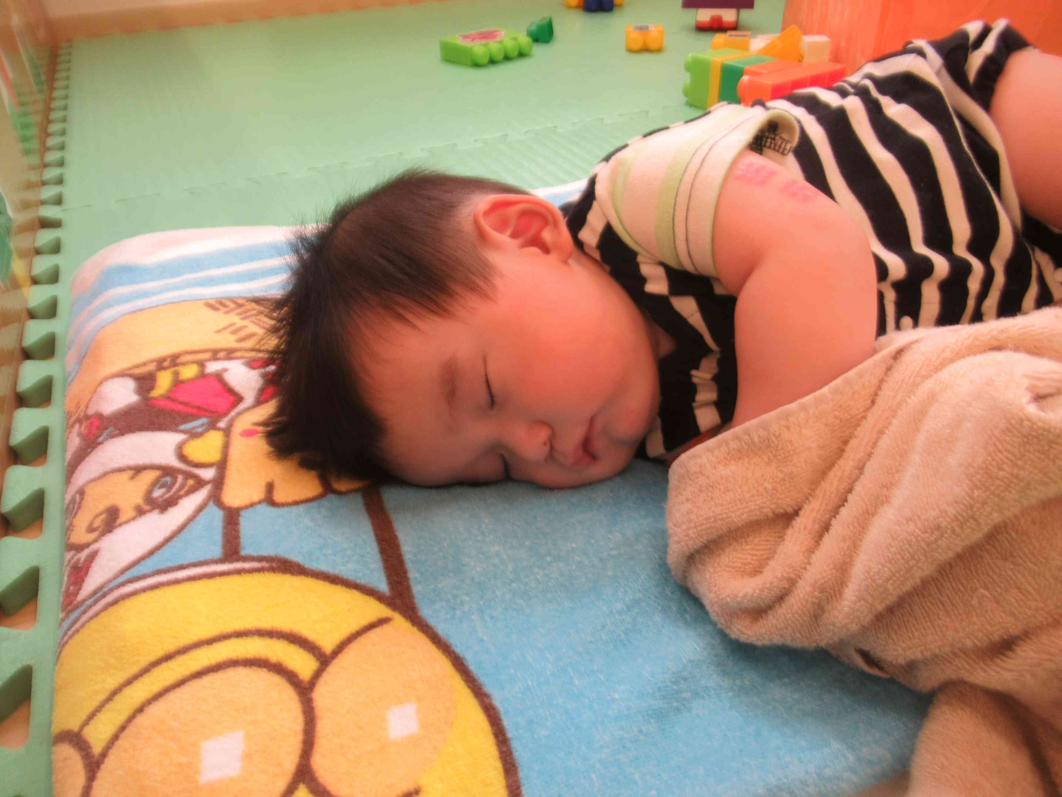 たくさん寝て元気をチャージ中です！