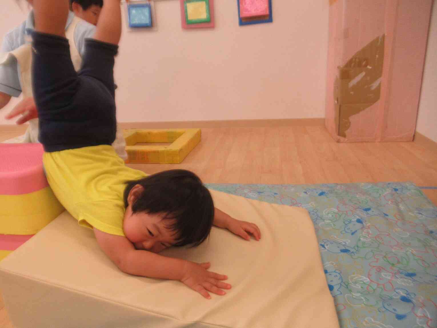 しゃちほこポーズ！