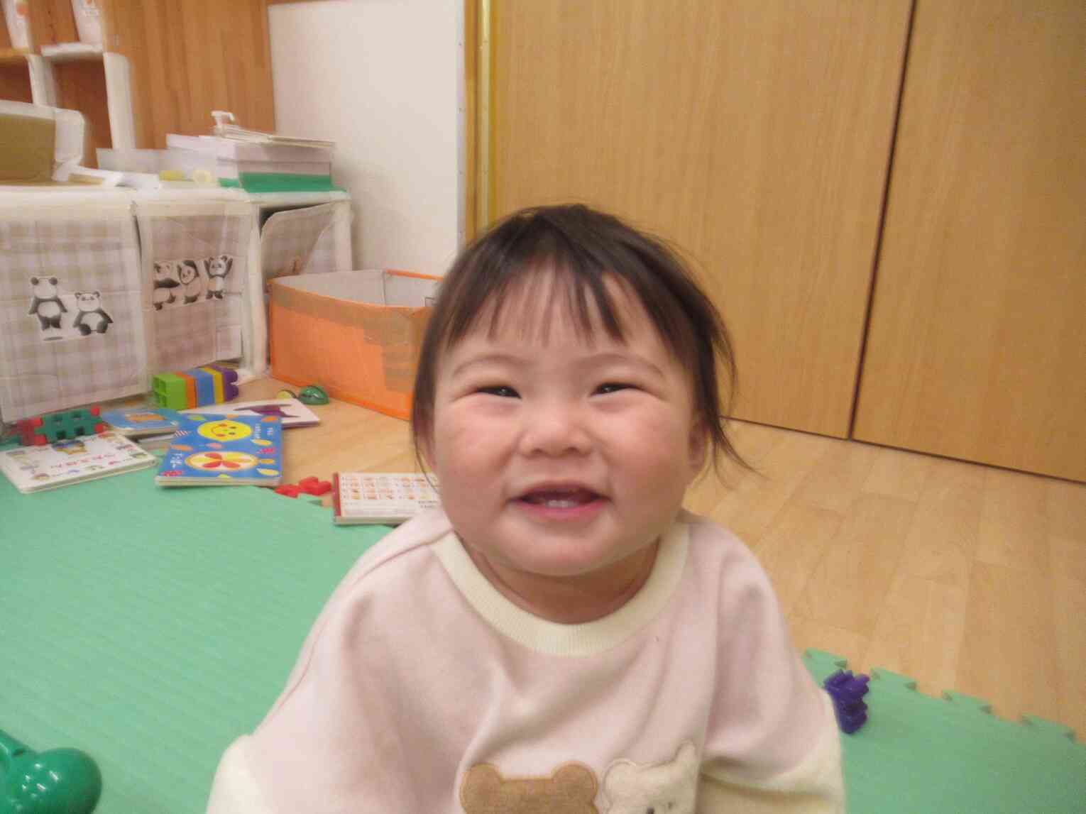 遊びの合間に可愛い笑顔♪