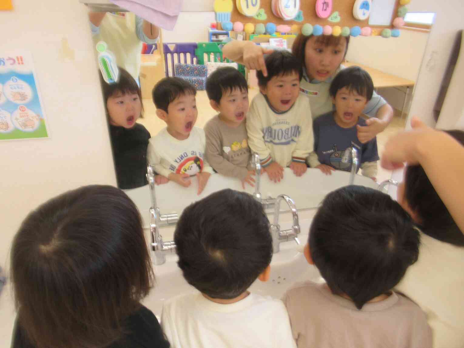 みんなのお口の中はどうなっているのかな？