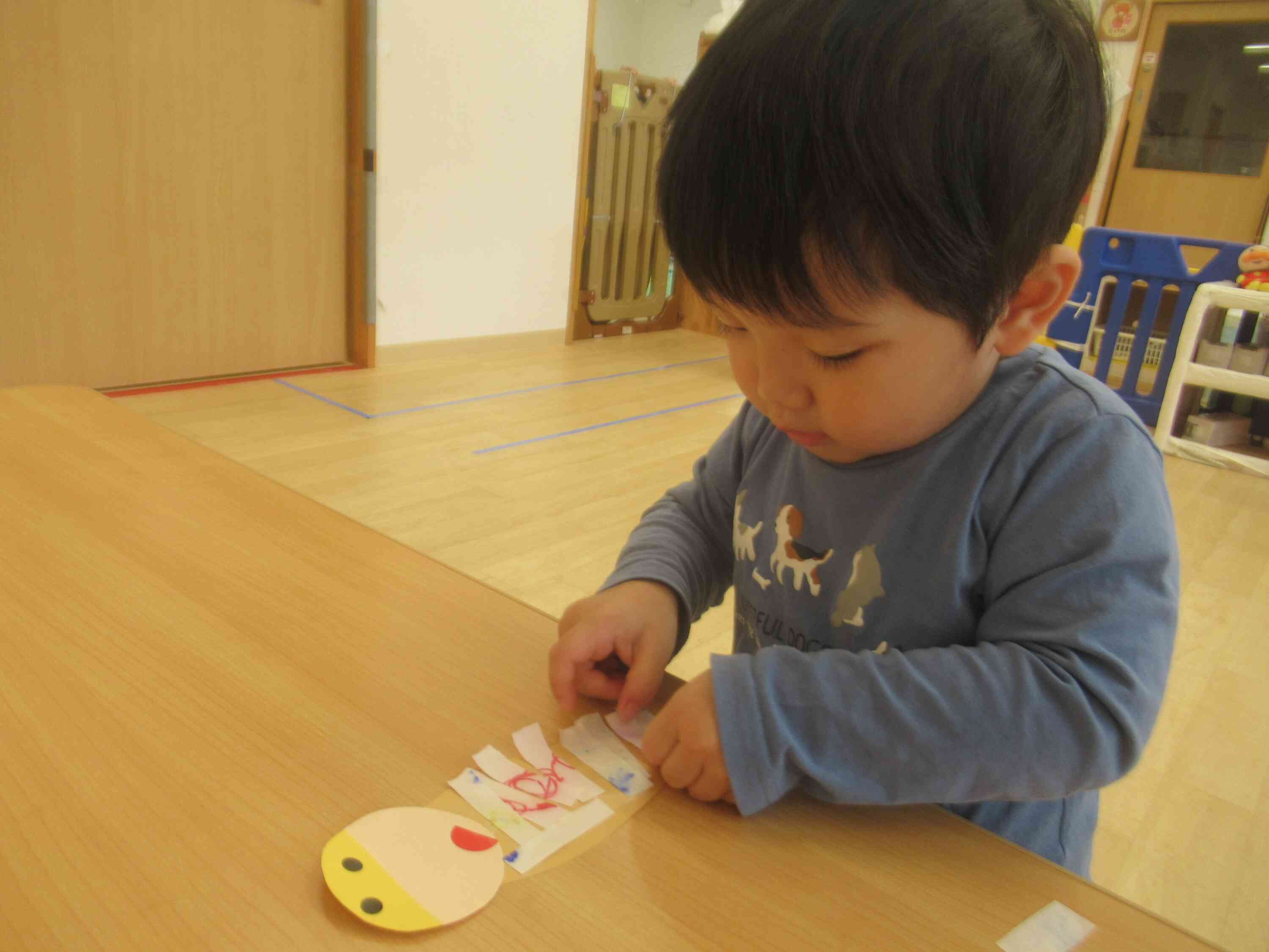 みのむし製作~1歳児クラス~