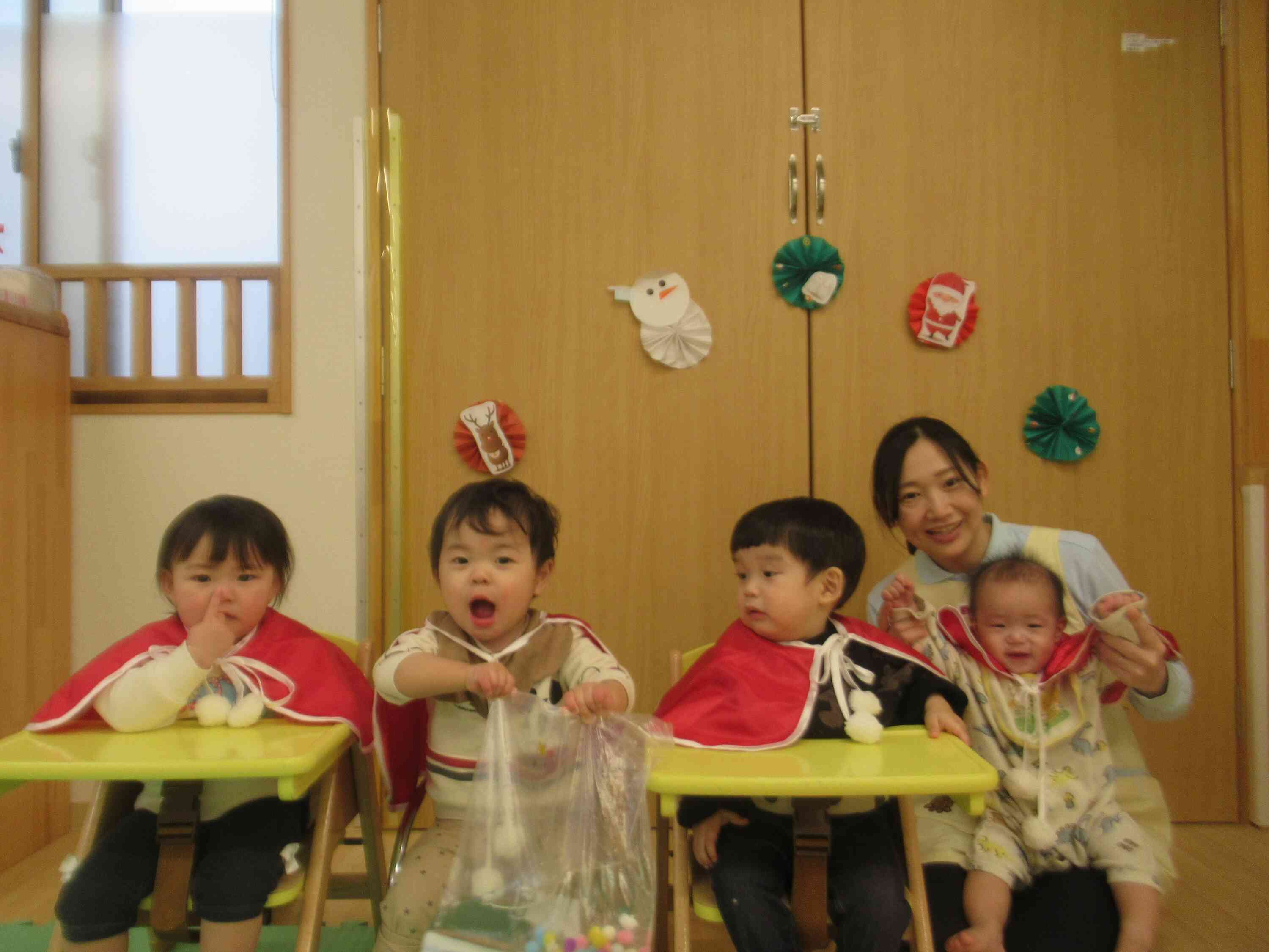 クリスマス会～0歳児クラス～