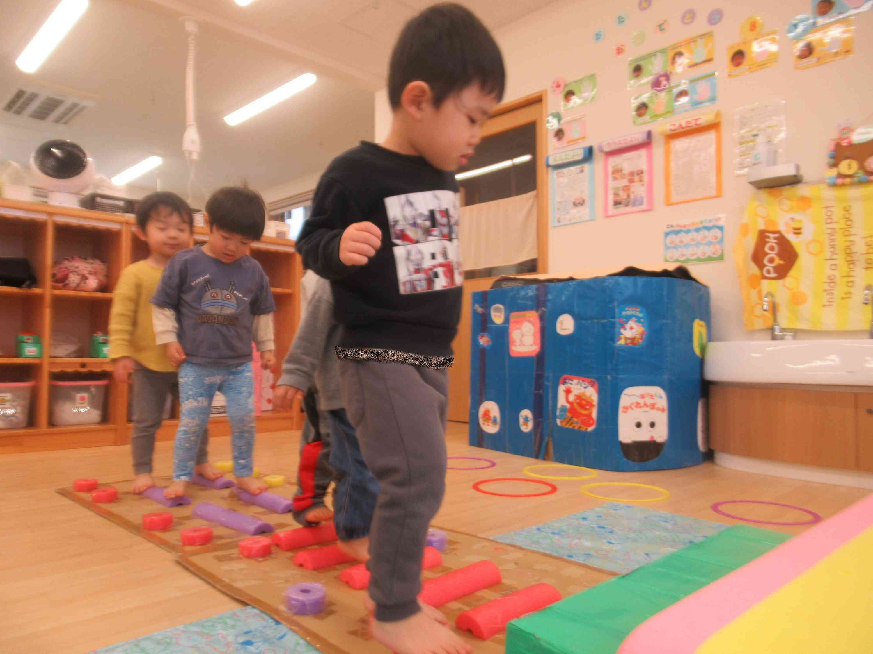 みんなで仲良く室内遊び！（1，2歳児）