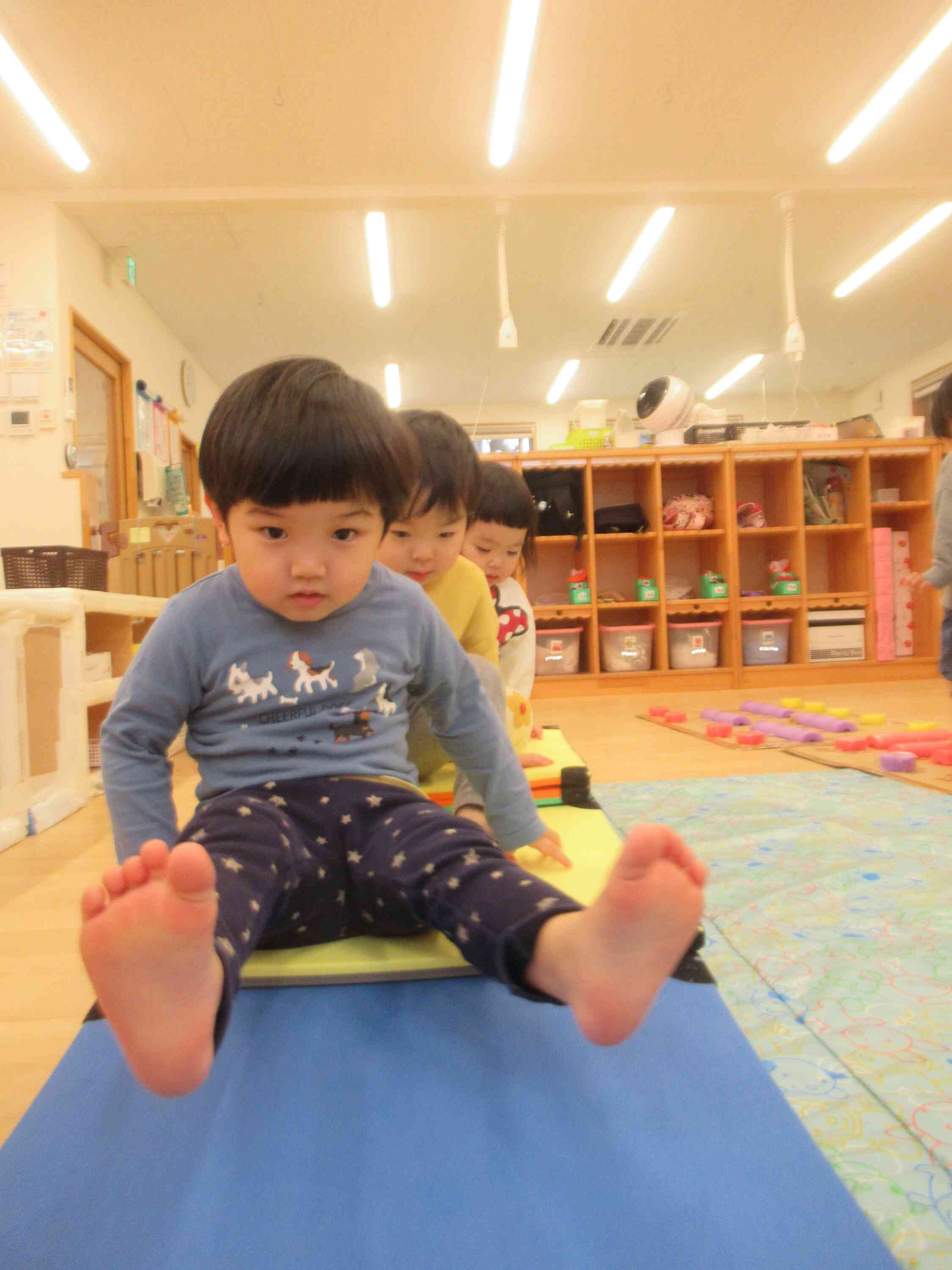 滑り台を滑ってみよう！