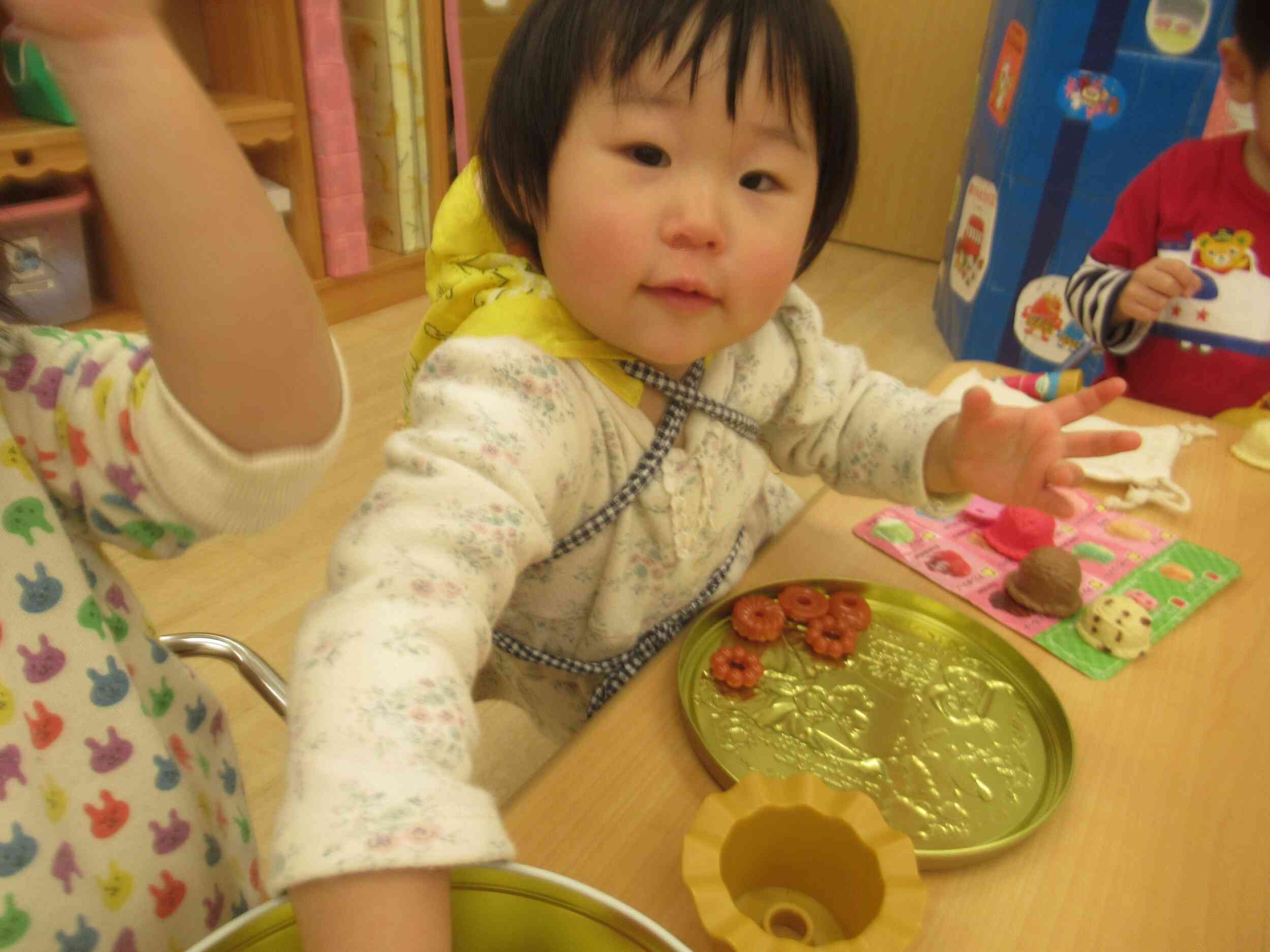 私はドーナッツ屋さんです♪