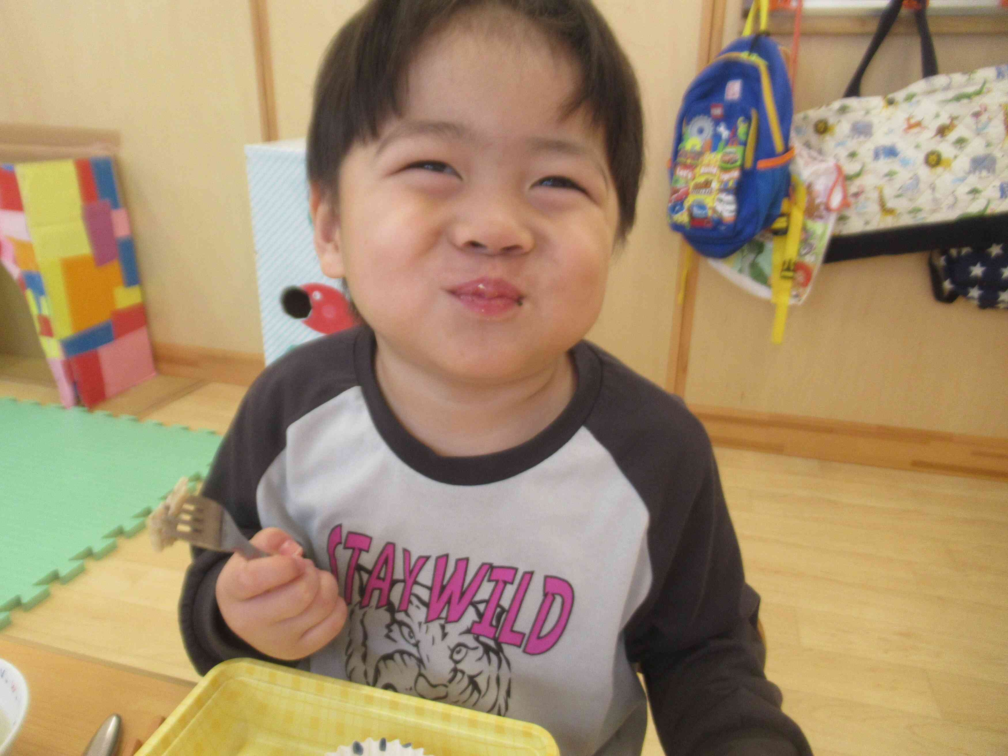 お弁当箱での給食…嬉しいな☆